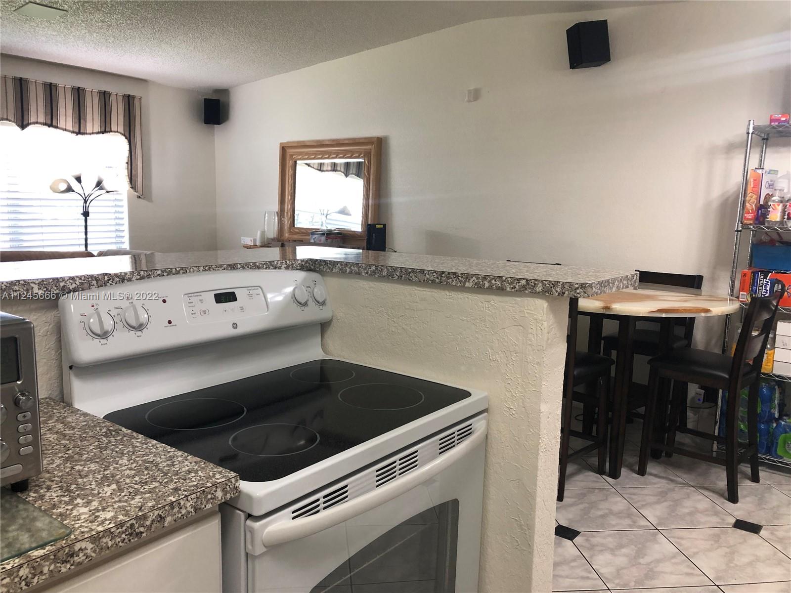 717 SW 79th Ter