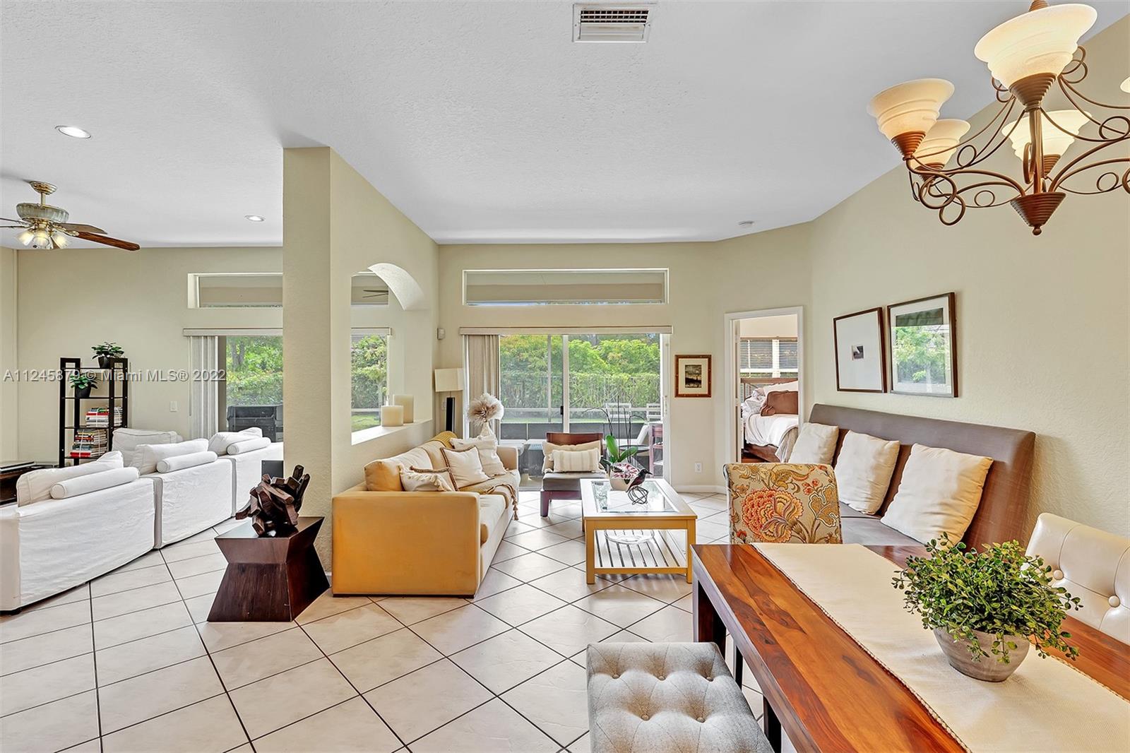 3711 Falcon Ridge Cir