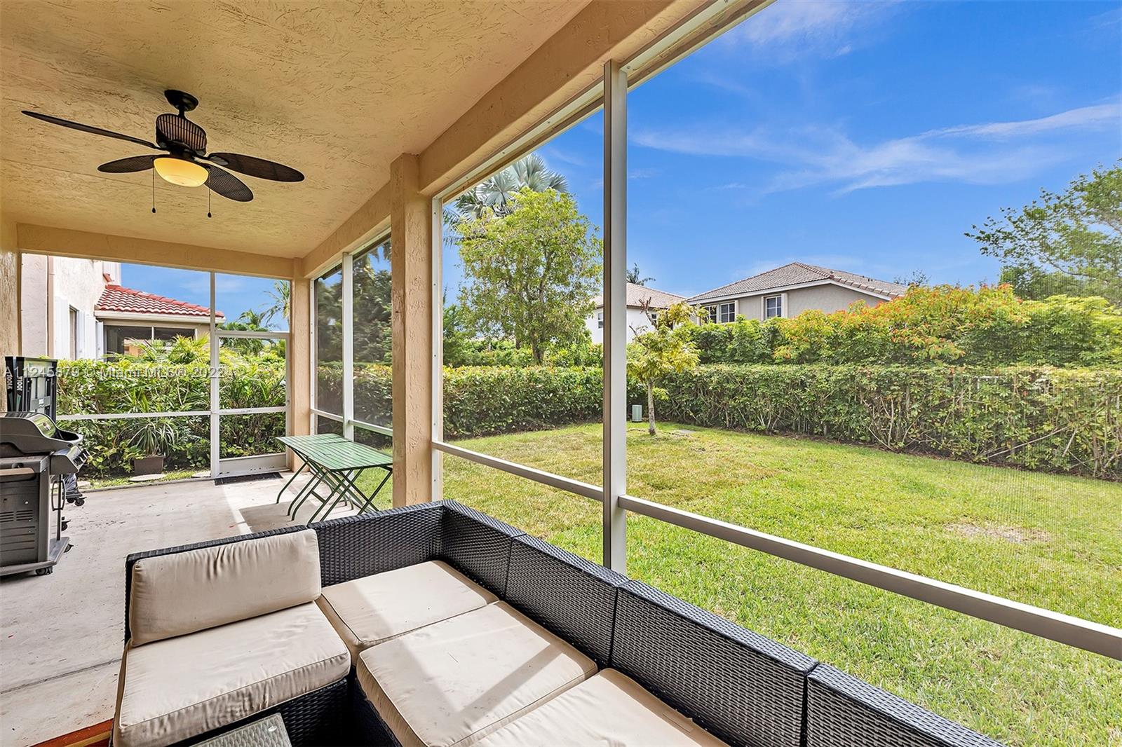 3711 Falcon Ridge Cir