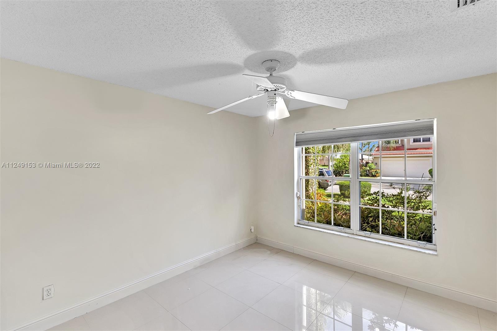 17852 NW 15th Ct Unit: 17852