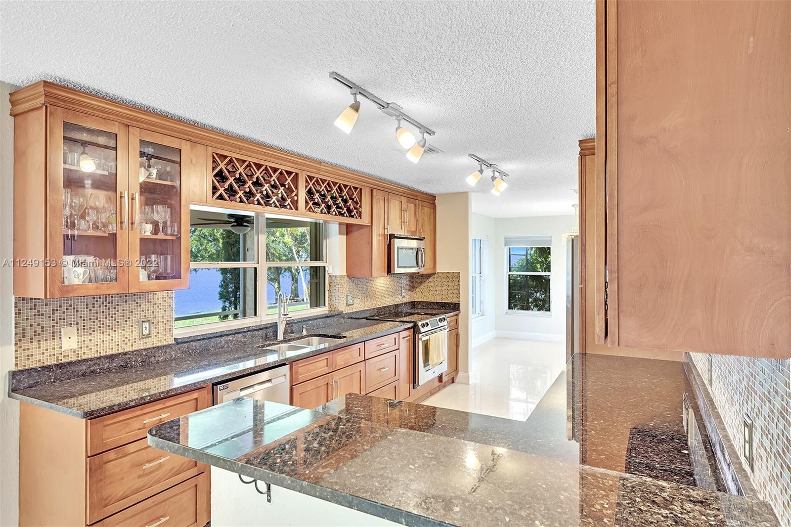 17852 NW 15th Ct Unit: 17852