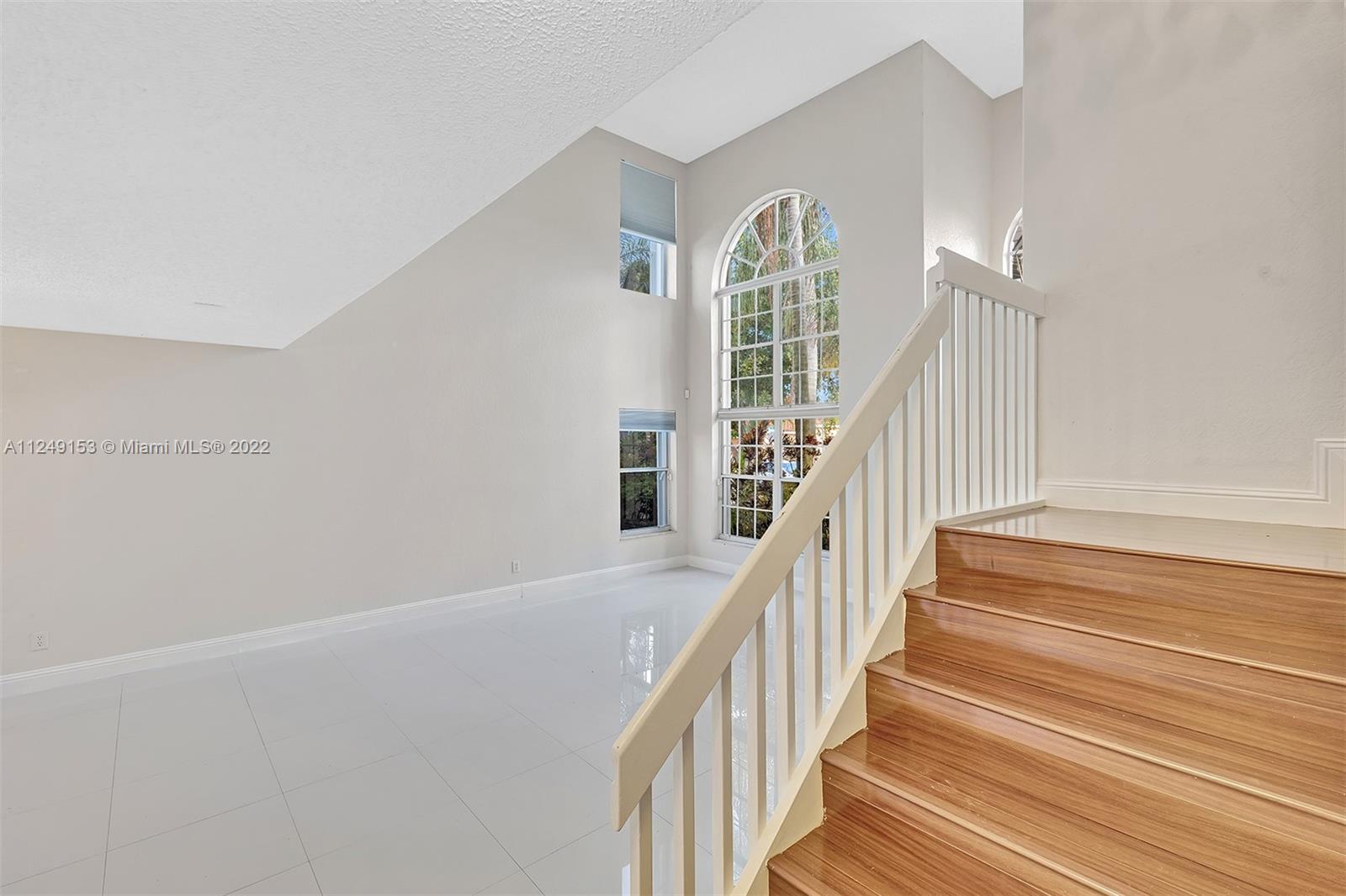 17852 NW 15th Ct Unit: 17852