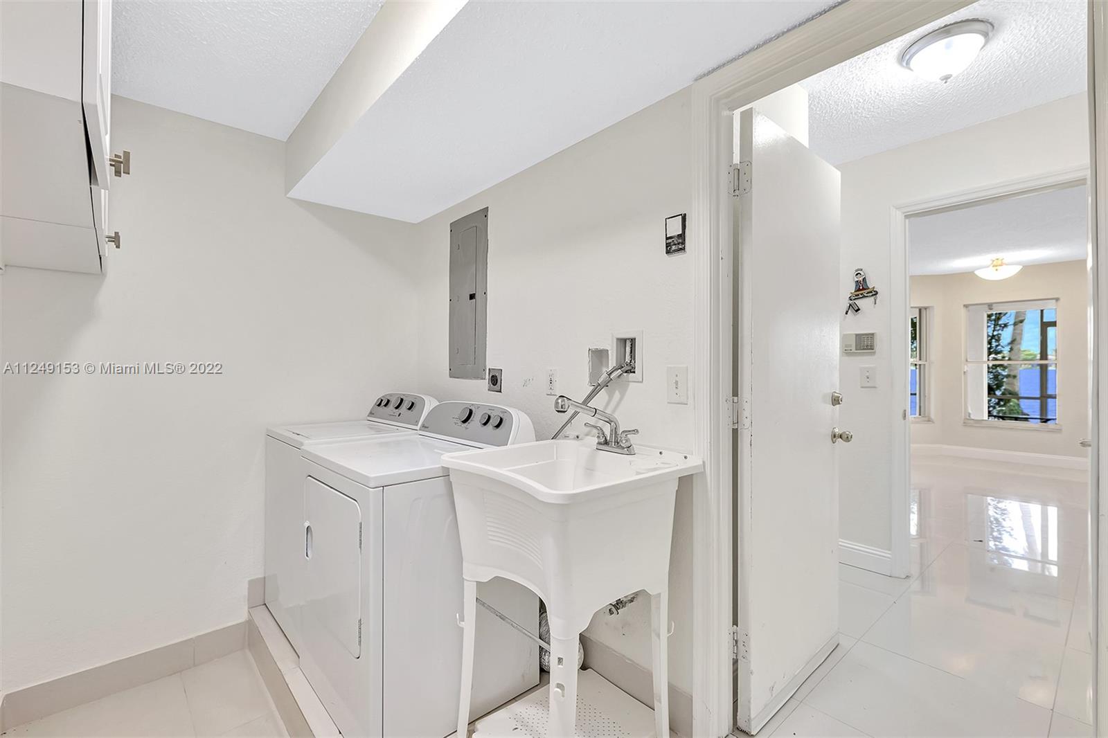 17852 NW 15th Ct Unit: 17852
