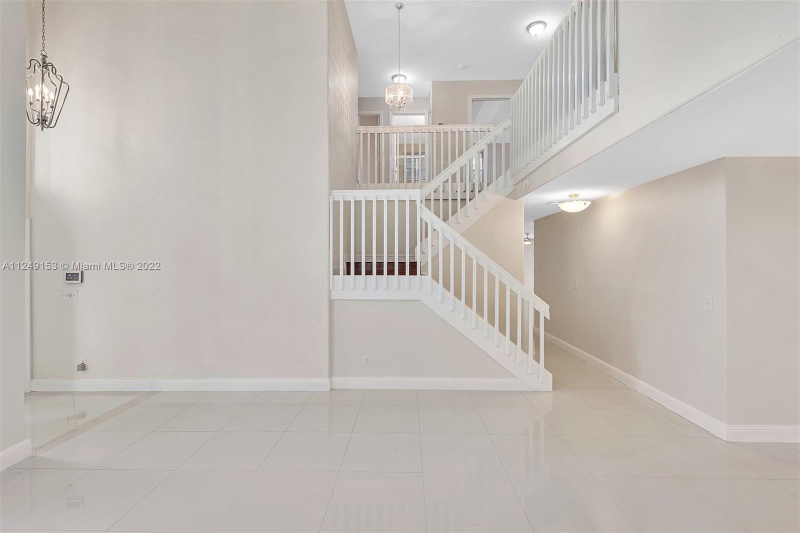 17852 NW 15th Ct Unit: 17852