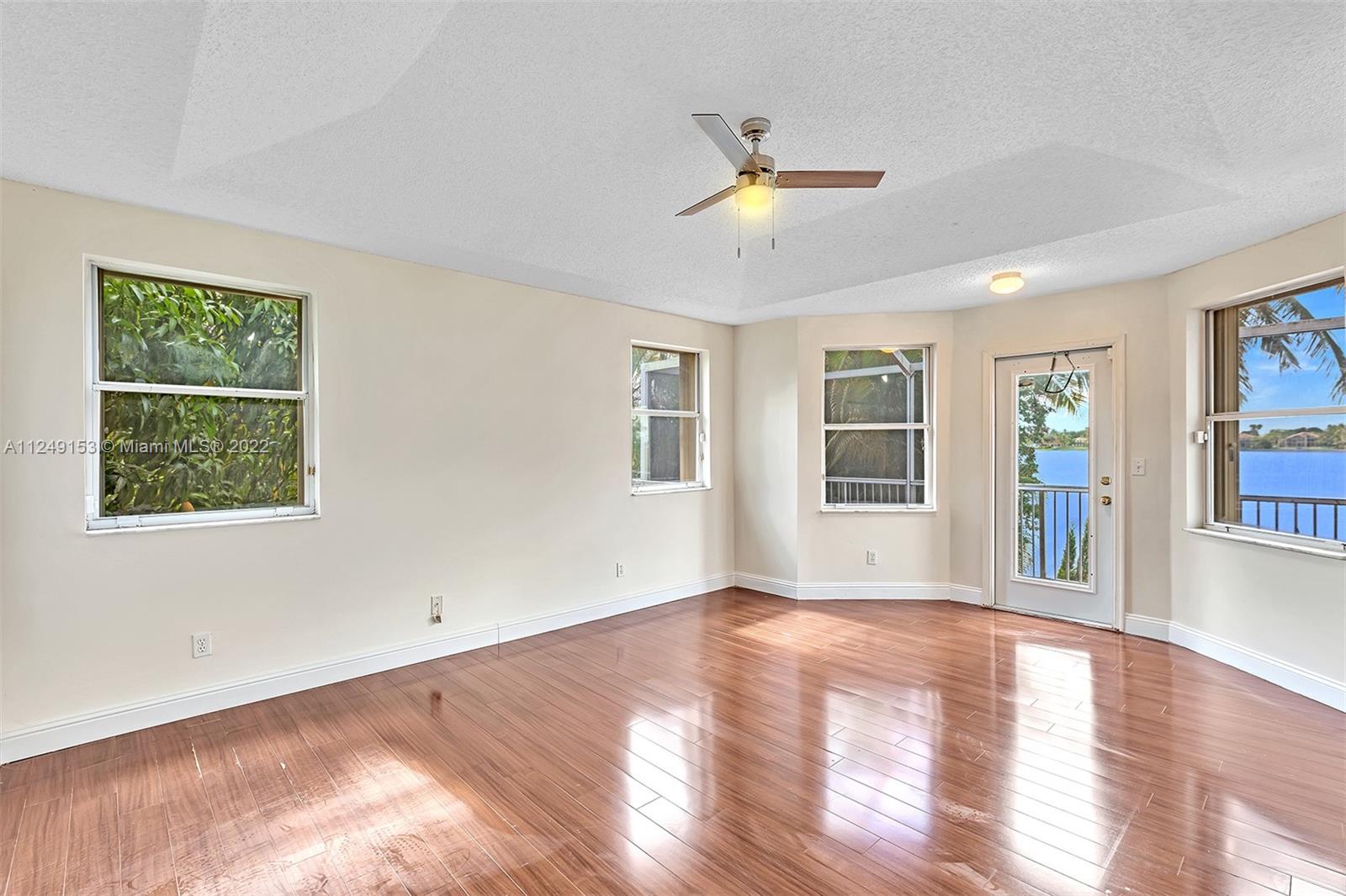 17852 NW 15th Ct Unit: 17852