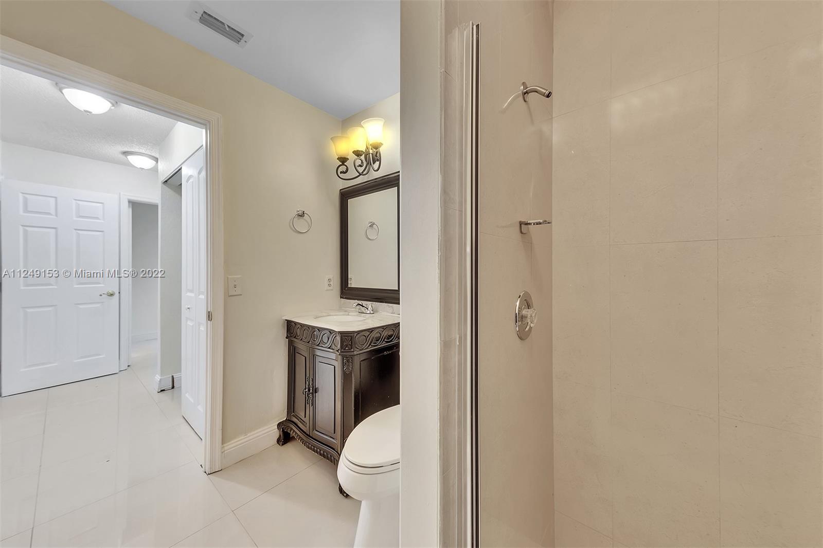 17852 NW 15th Ct Unit: 17852