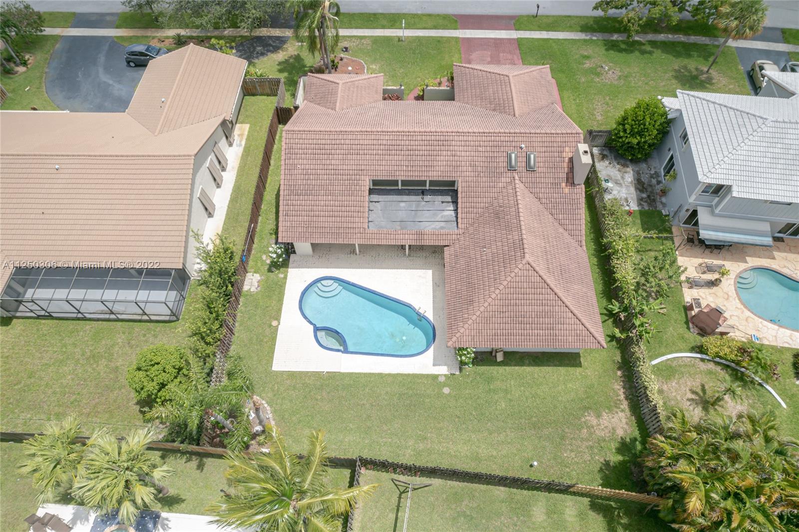 1211 NW 95th Ave