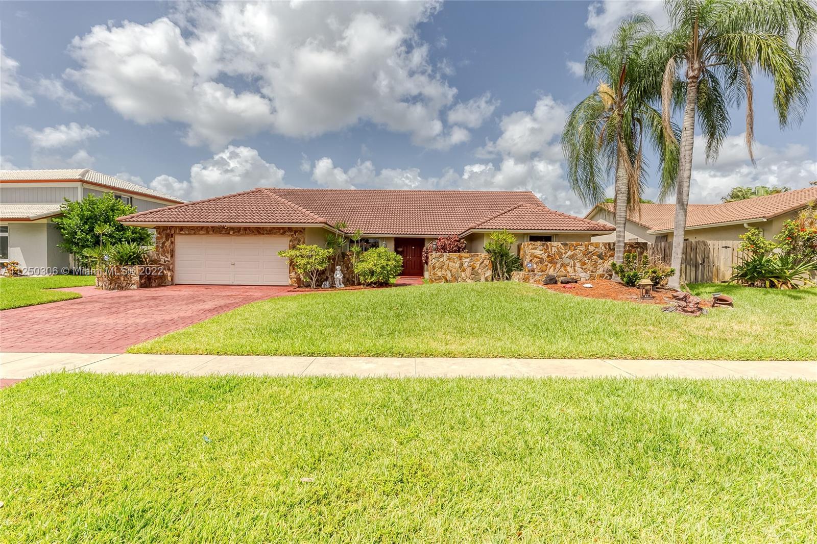 1211 NW 95th Ave