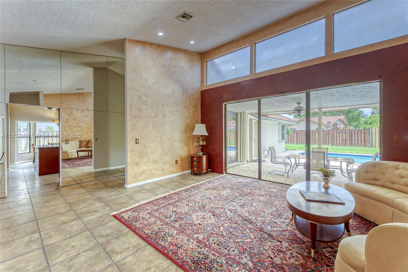 1211 NW 95th Ave