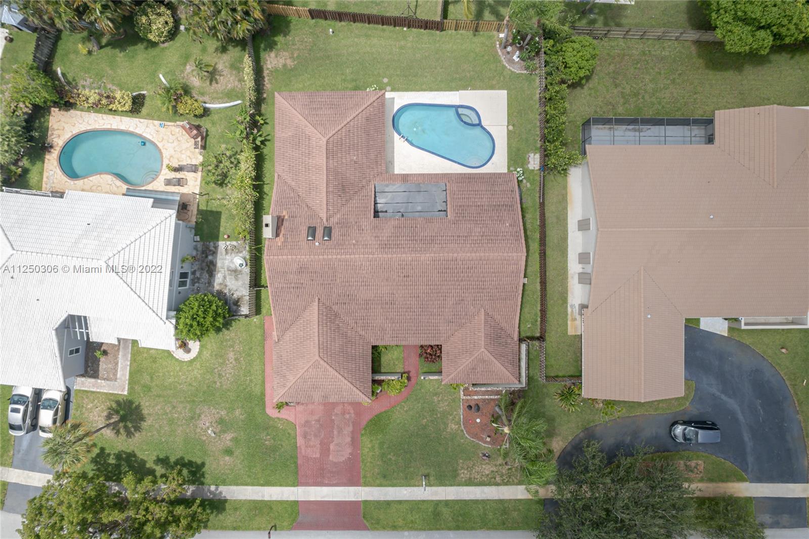 1211 NW 95th Ave