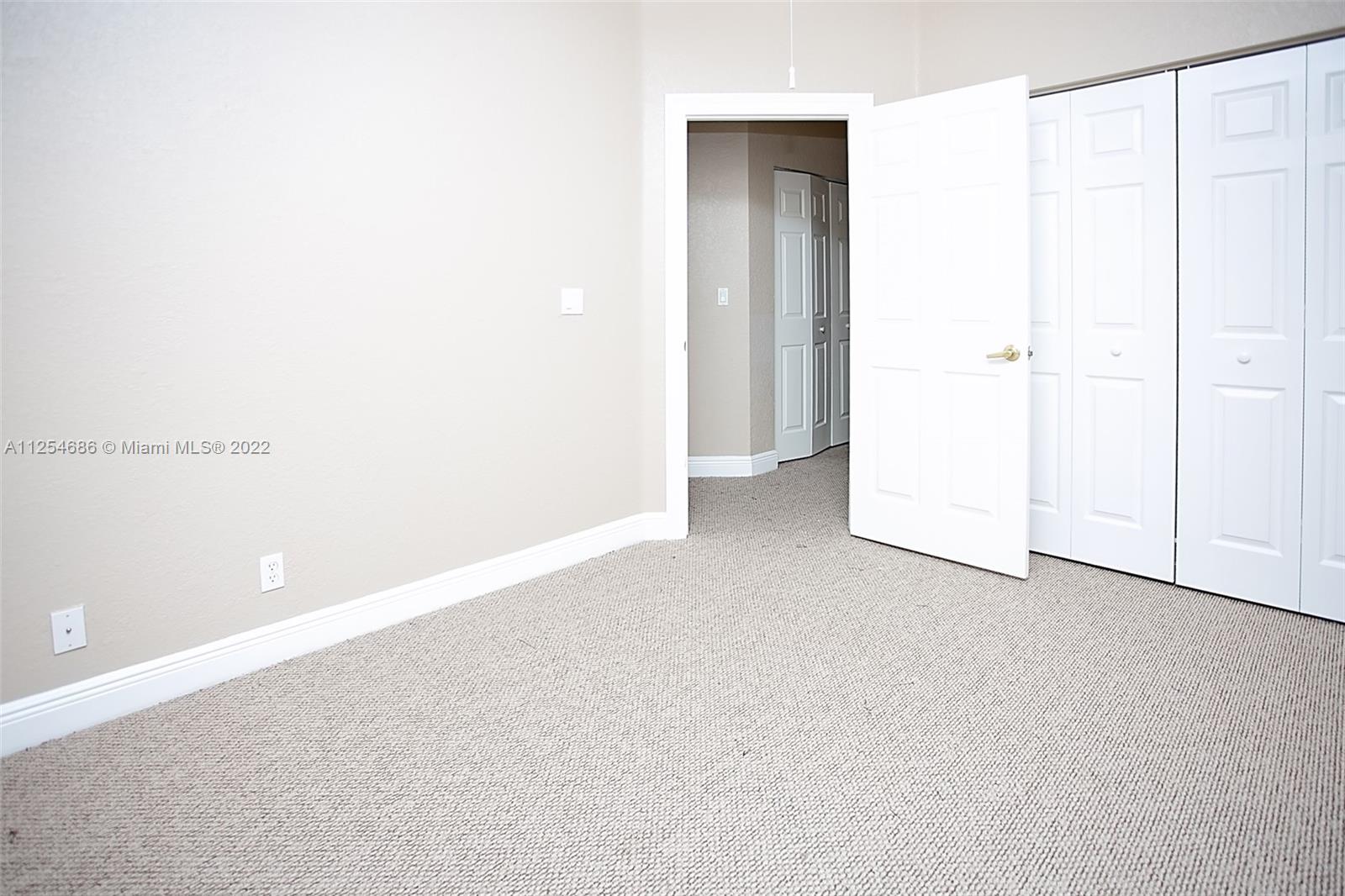 2409 SW 99th Way