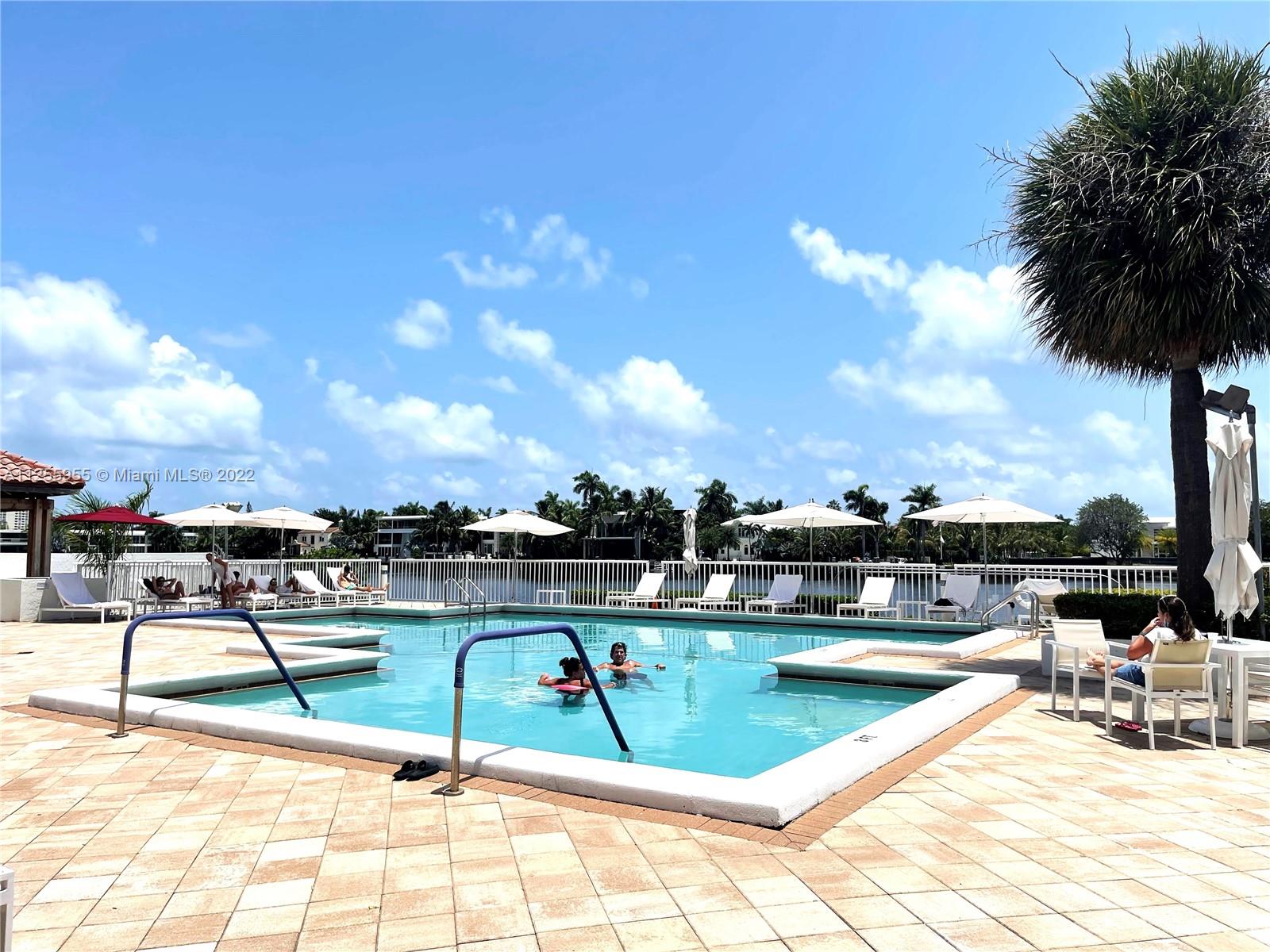 20281 E Country Club Dr Unit: 2302