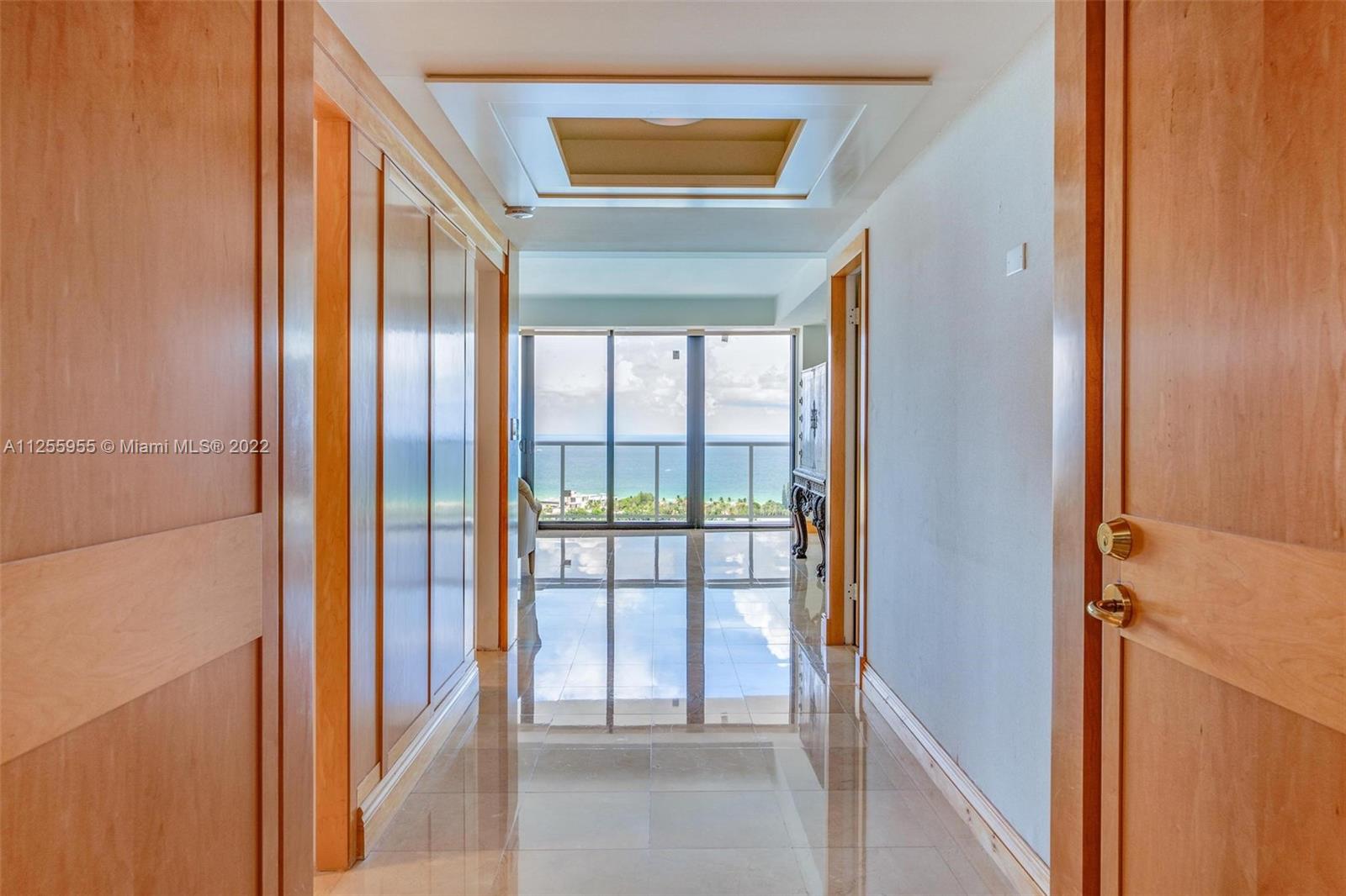 20281 E Country Club Dr Unit: 2302