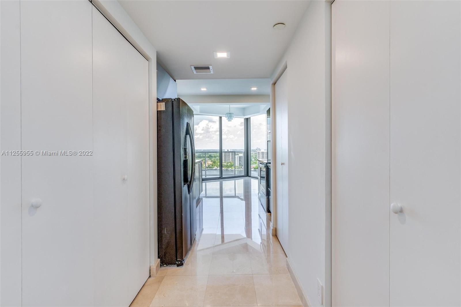 20281 E Country Club Dr Unit: 2302