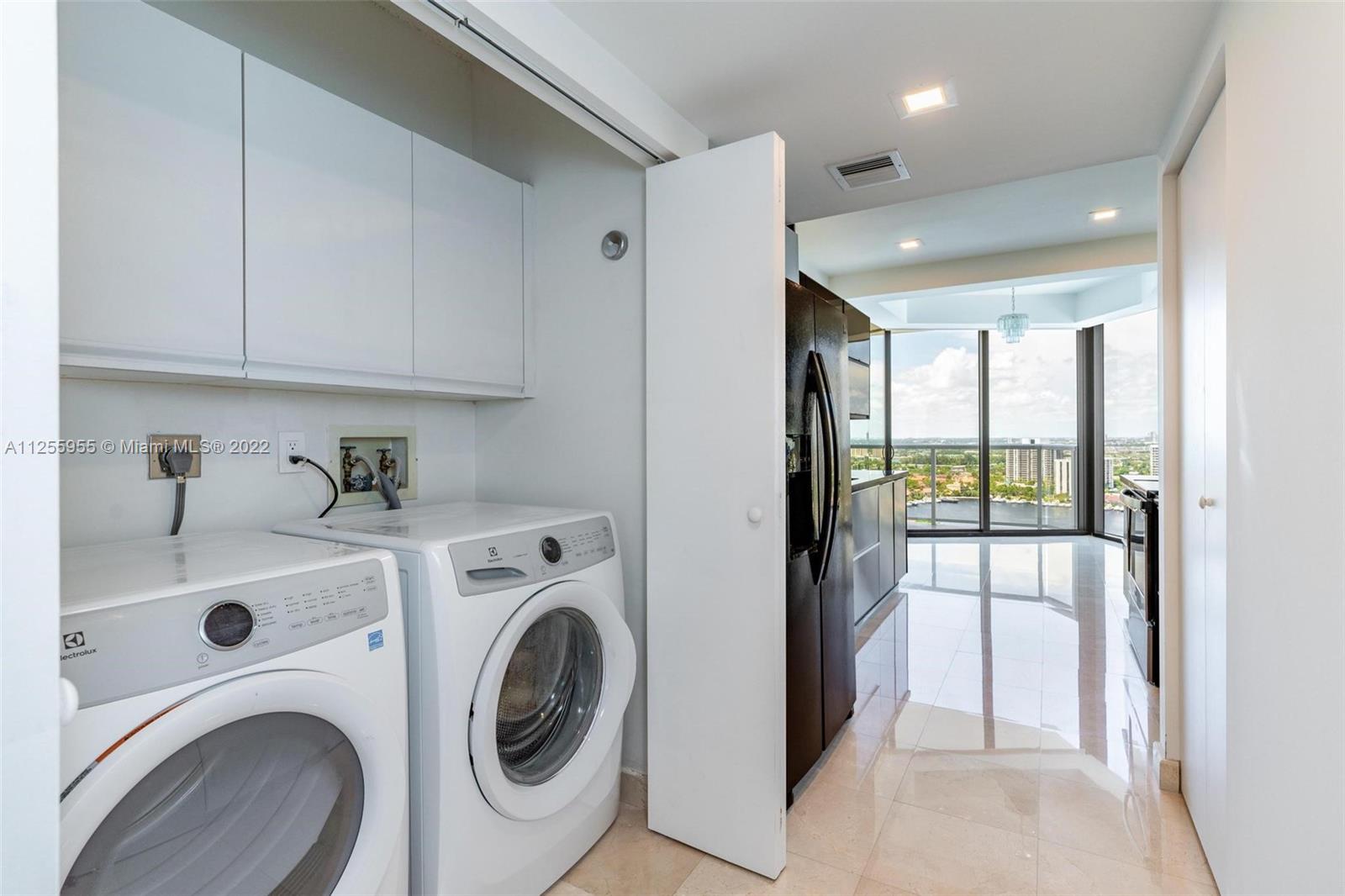 20281 E Country Club Dr Unit: 2302
