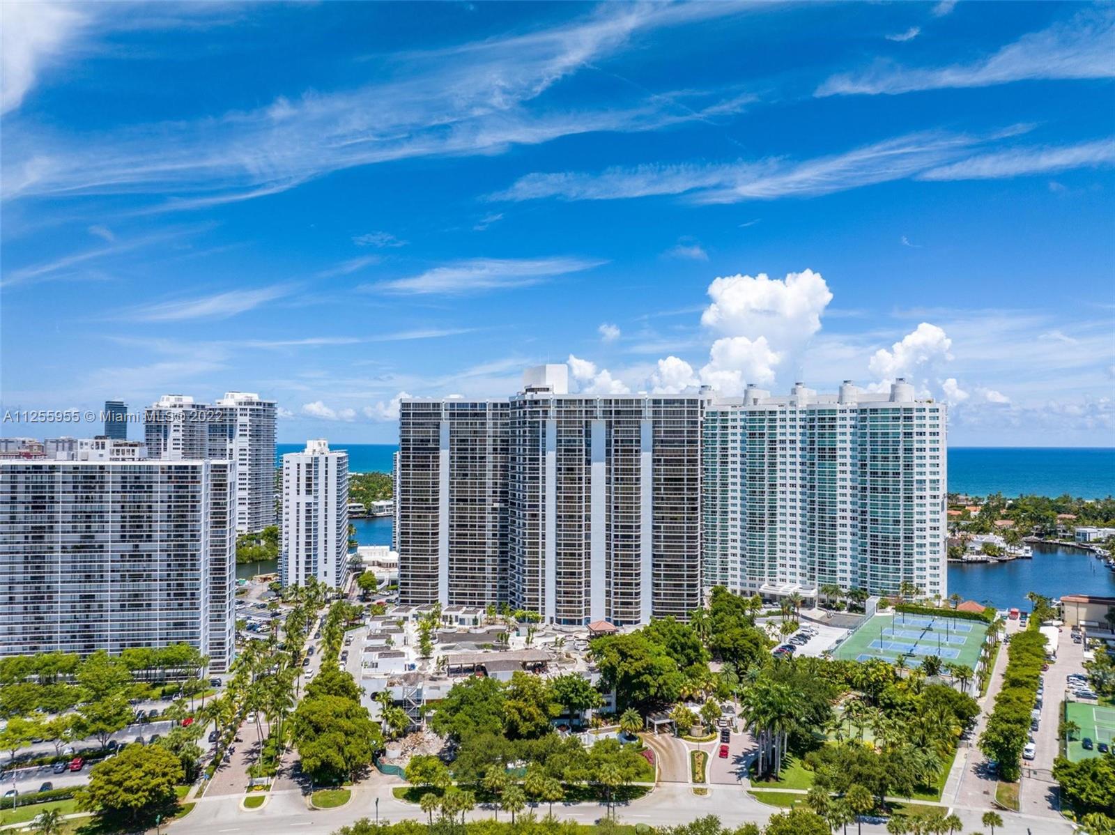 20281 E Country Club Dr Unit: 2302