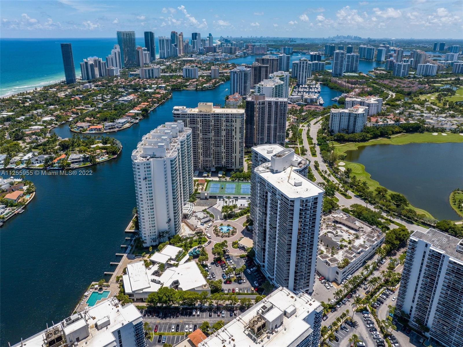 20281 E Country Club Dr Unit: 2302