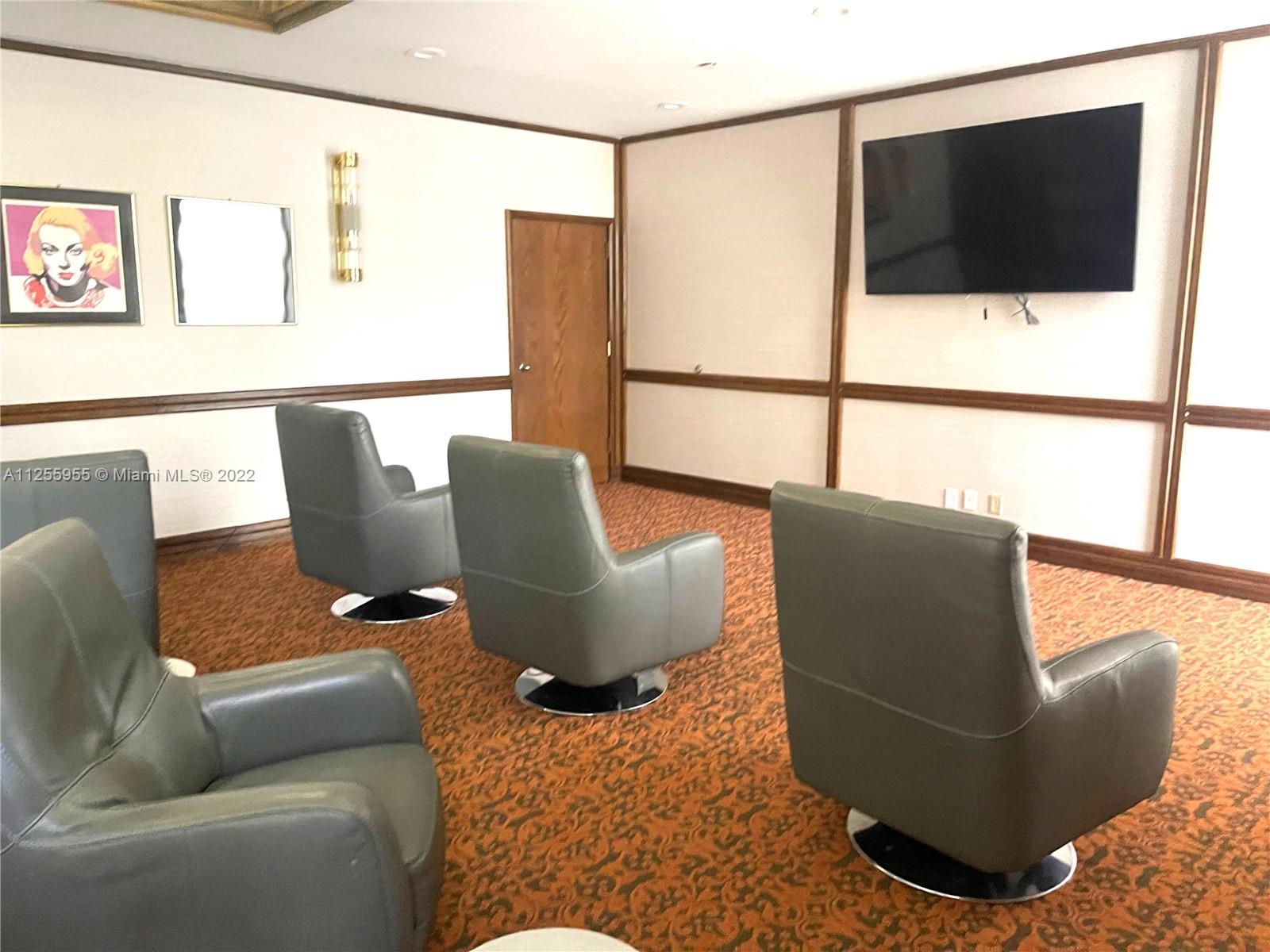 20281 E Country Club Dr Unit: 2302