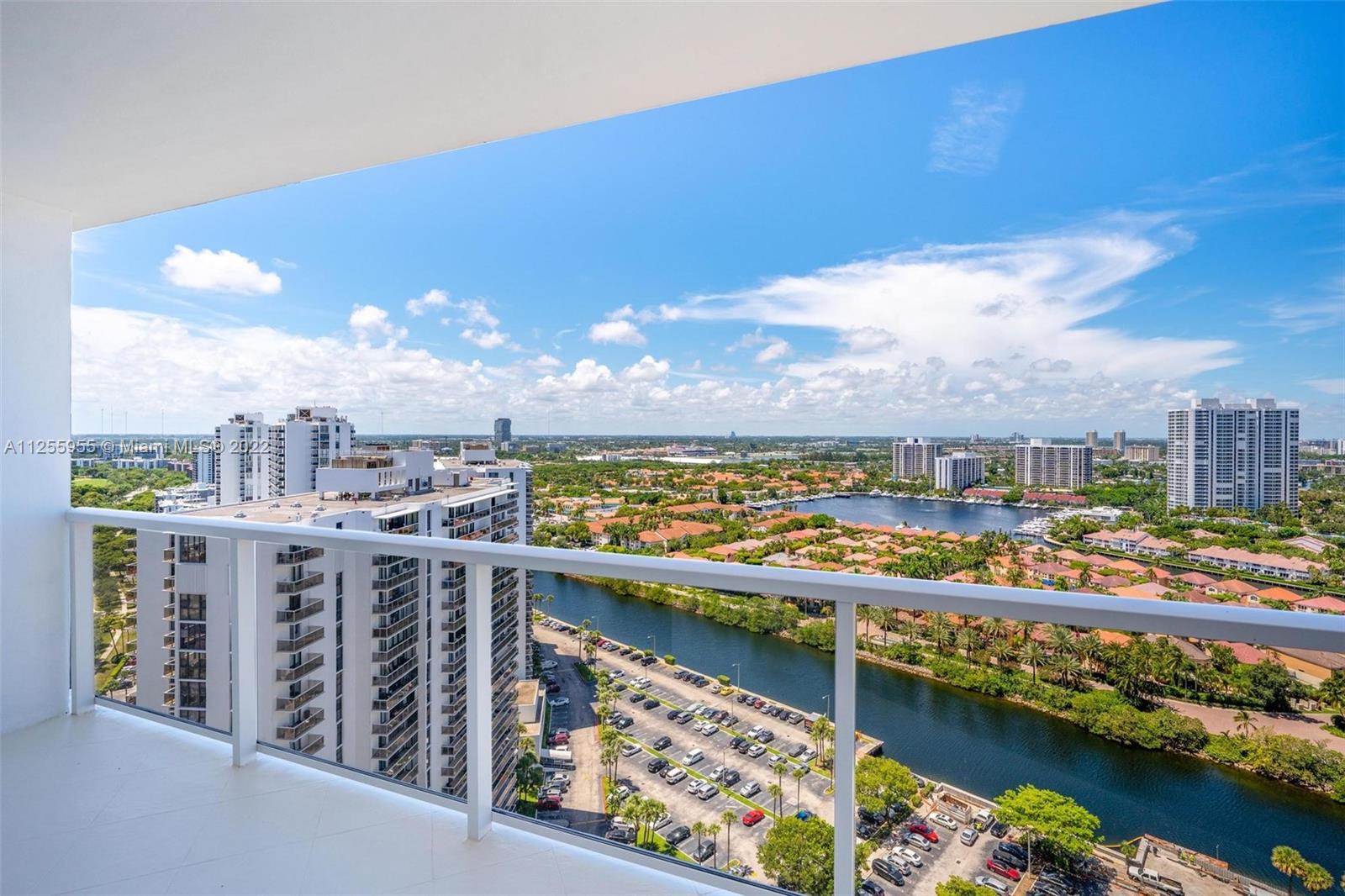 20281 E Country Club Dr Unit: 2302