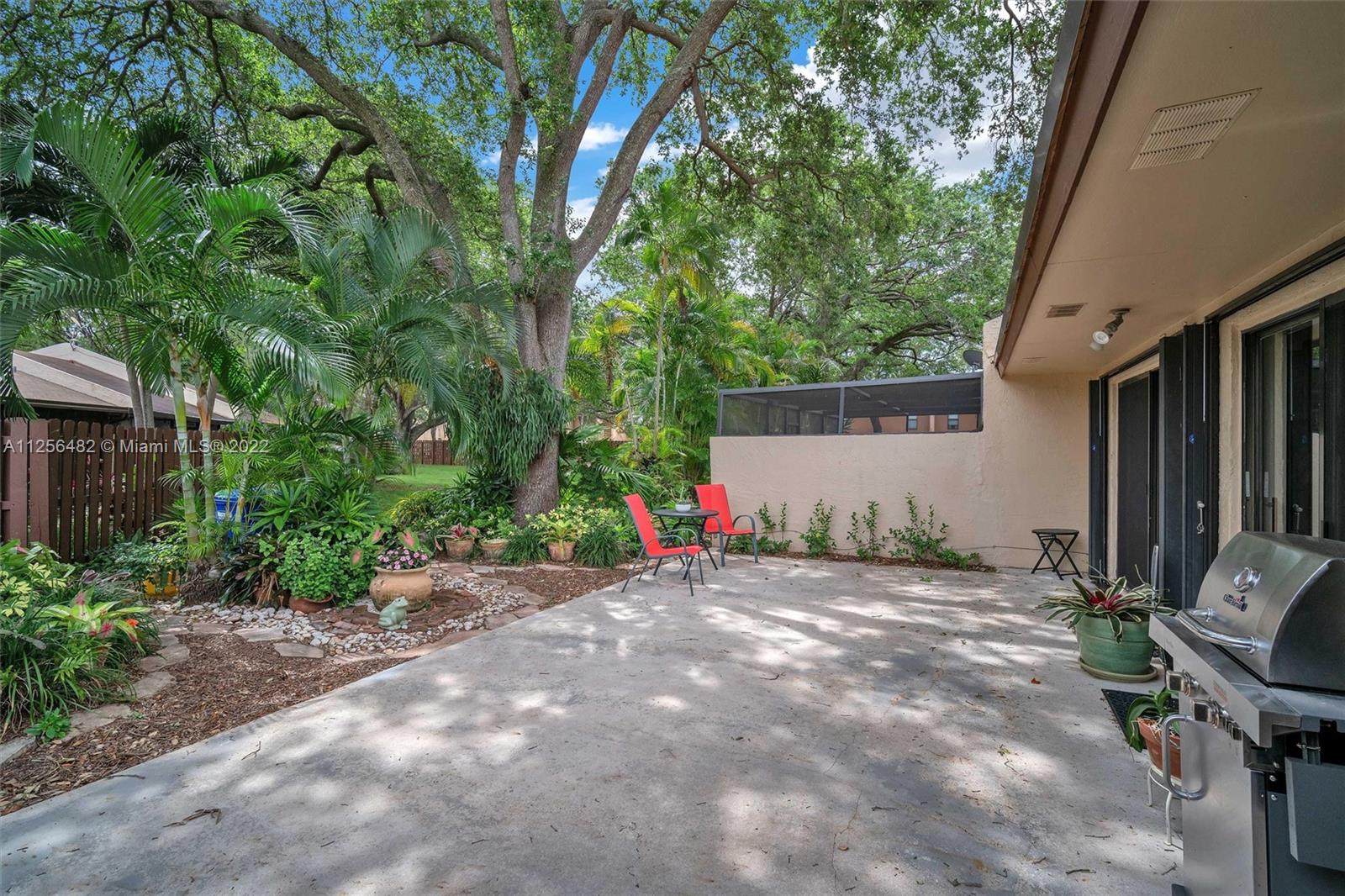 1521 NW 98th Way Unit: 1521