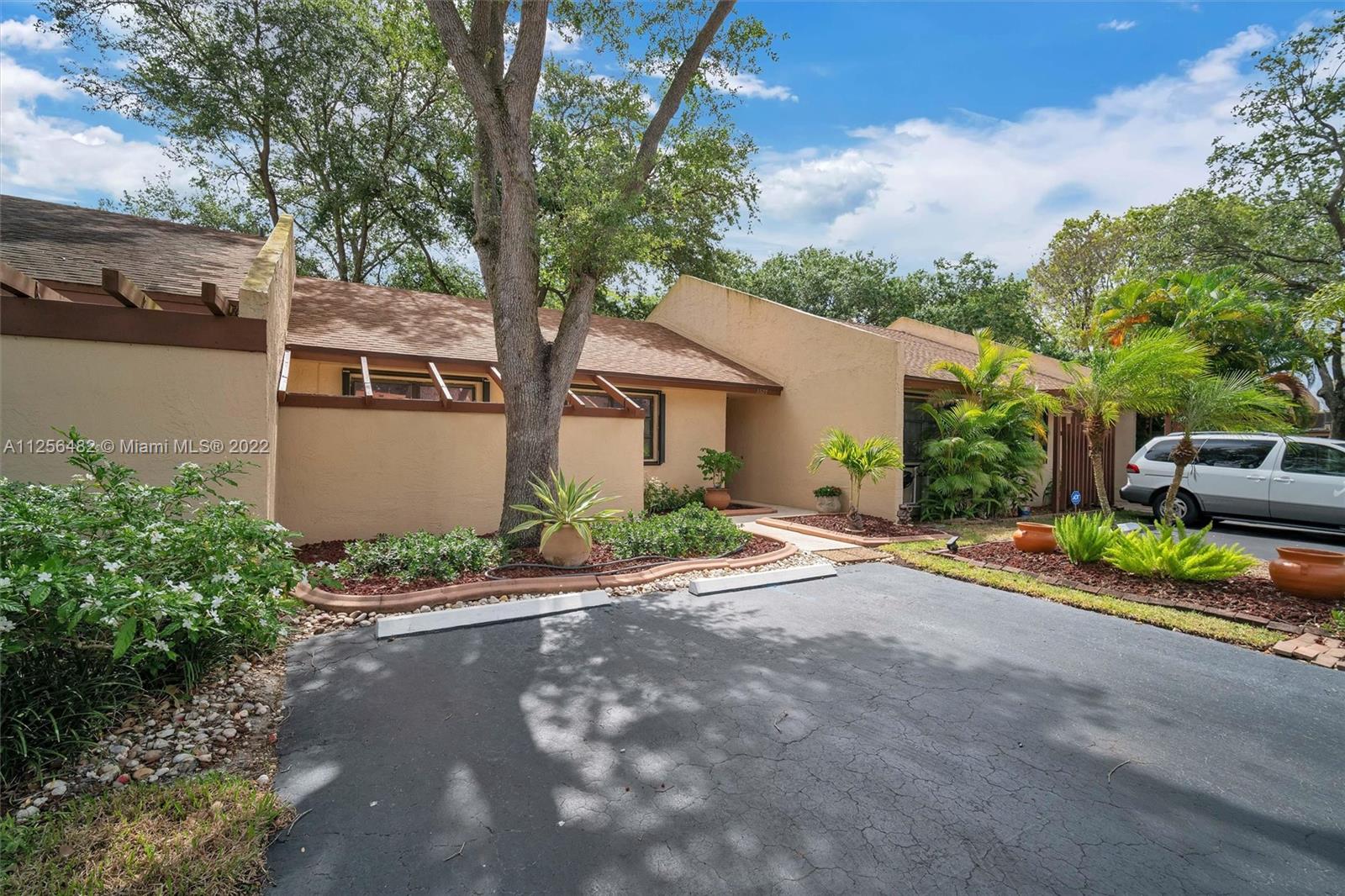 1521 NW 98th Way Unit: 1521