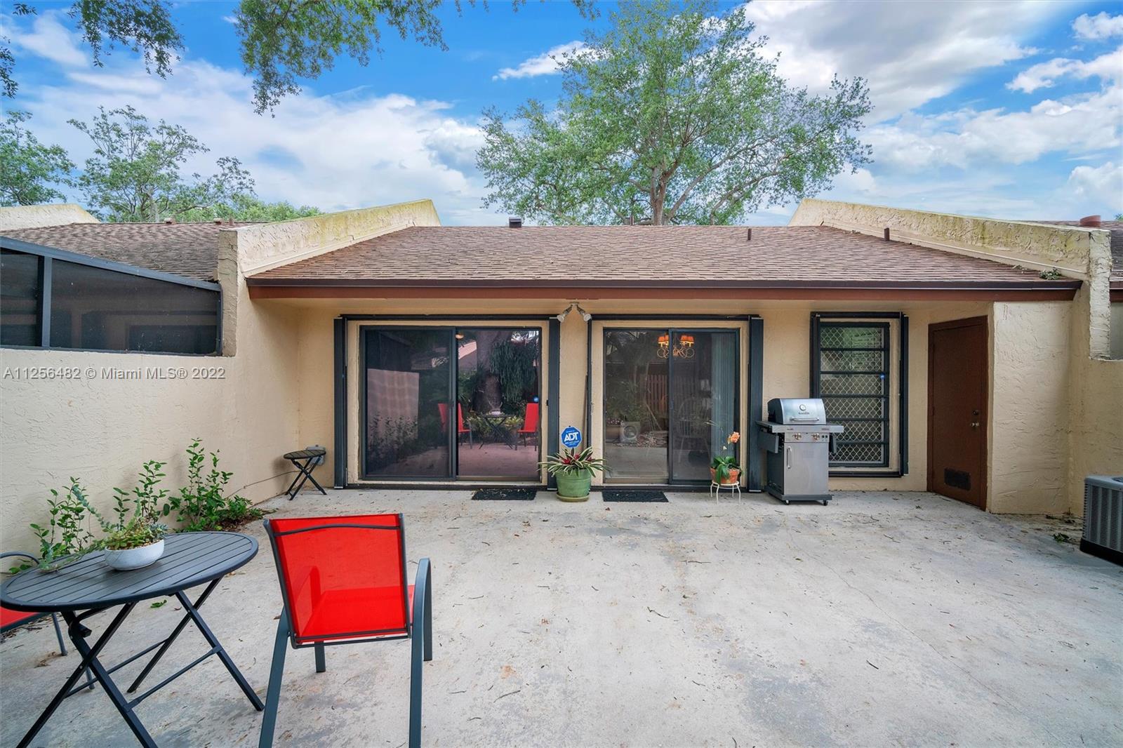1521 NW 98th Way Unit: 1521