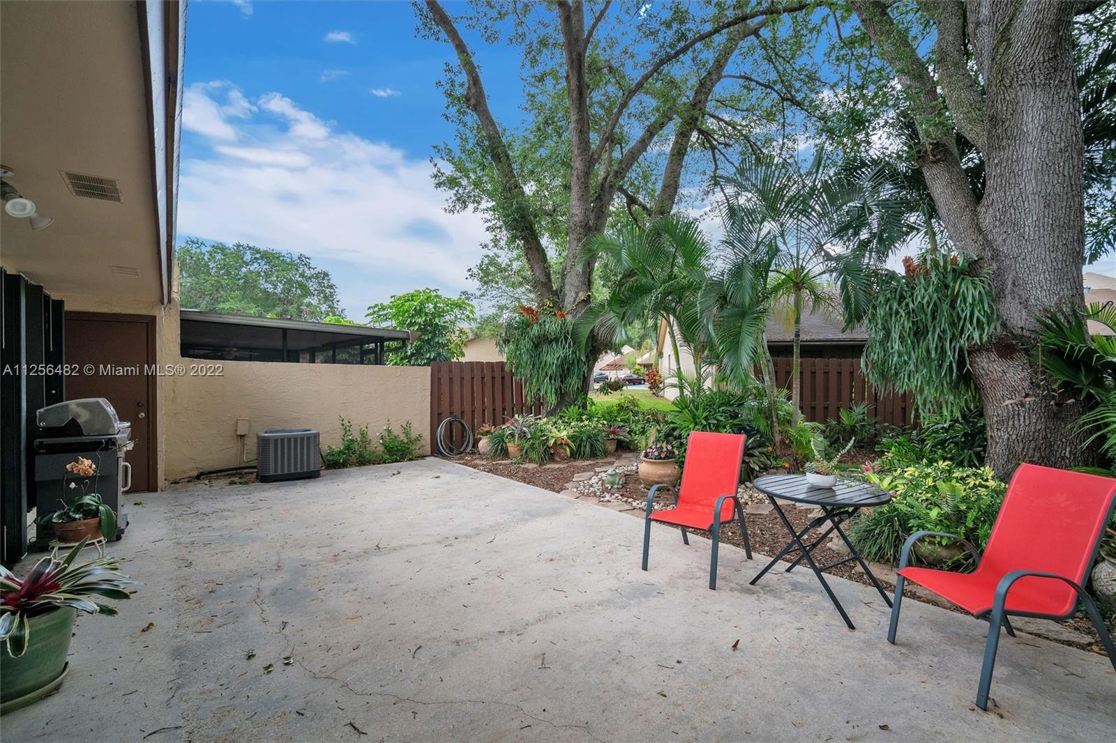 1521 NW 98th Way Unit: 1521