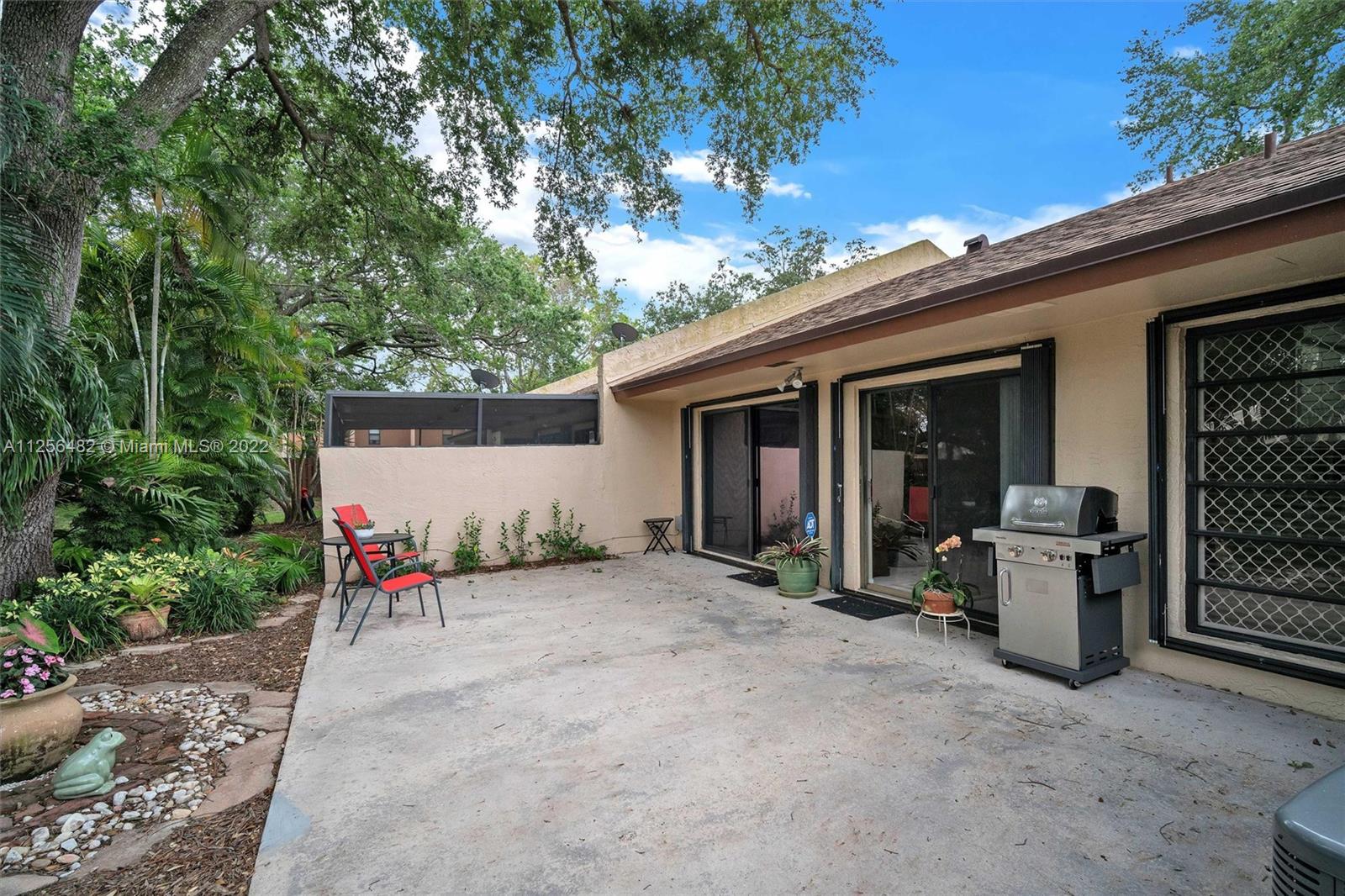 1521 NW 98th Way Unit: 1521