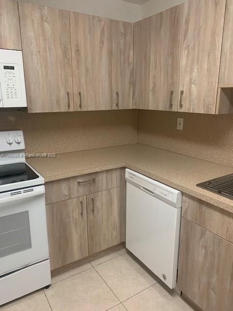 8161 SW 24th Ct Unit: 101