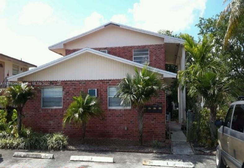 7340 NW 37th St Unit: 1-4