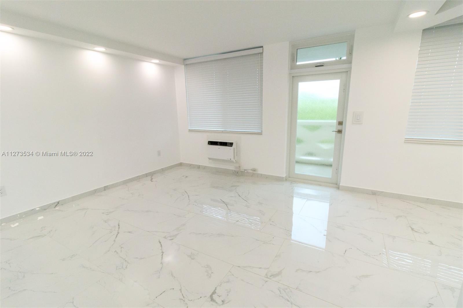 2400 NE 9th St Unit: 403