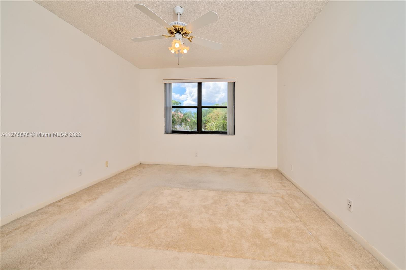 525 Racquet Club Rd Unit: 48