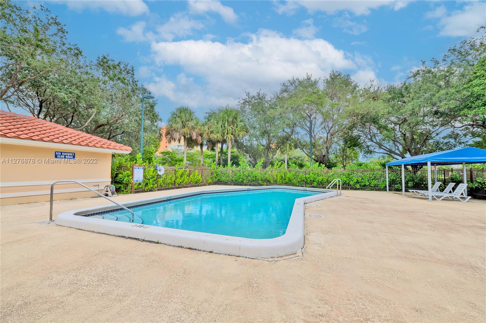 525 Racquet Club Rd Unit: 48