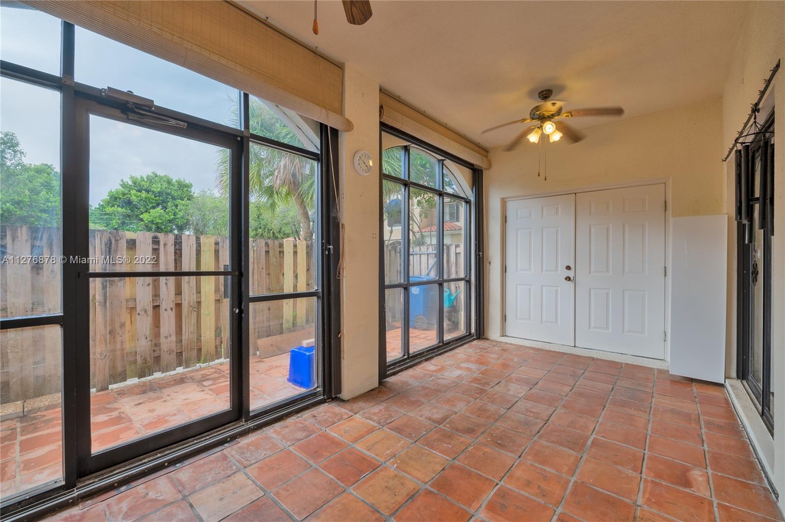 525 Racquet Club Rd Unit: 48