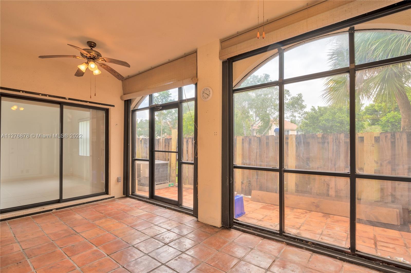 525 Racquet Club Rd Unit: 48