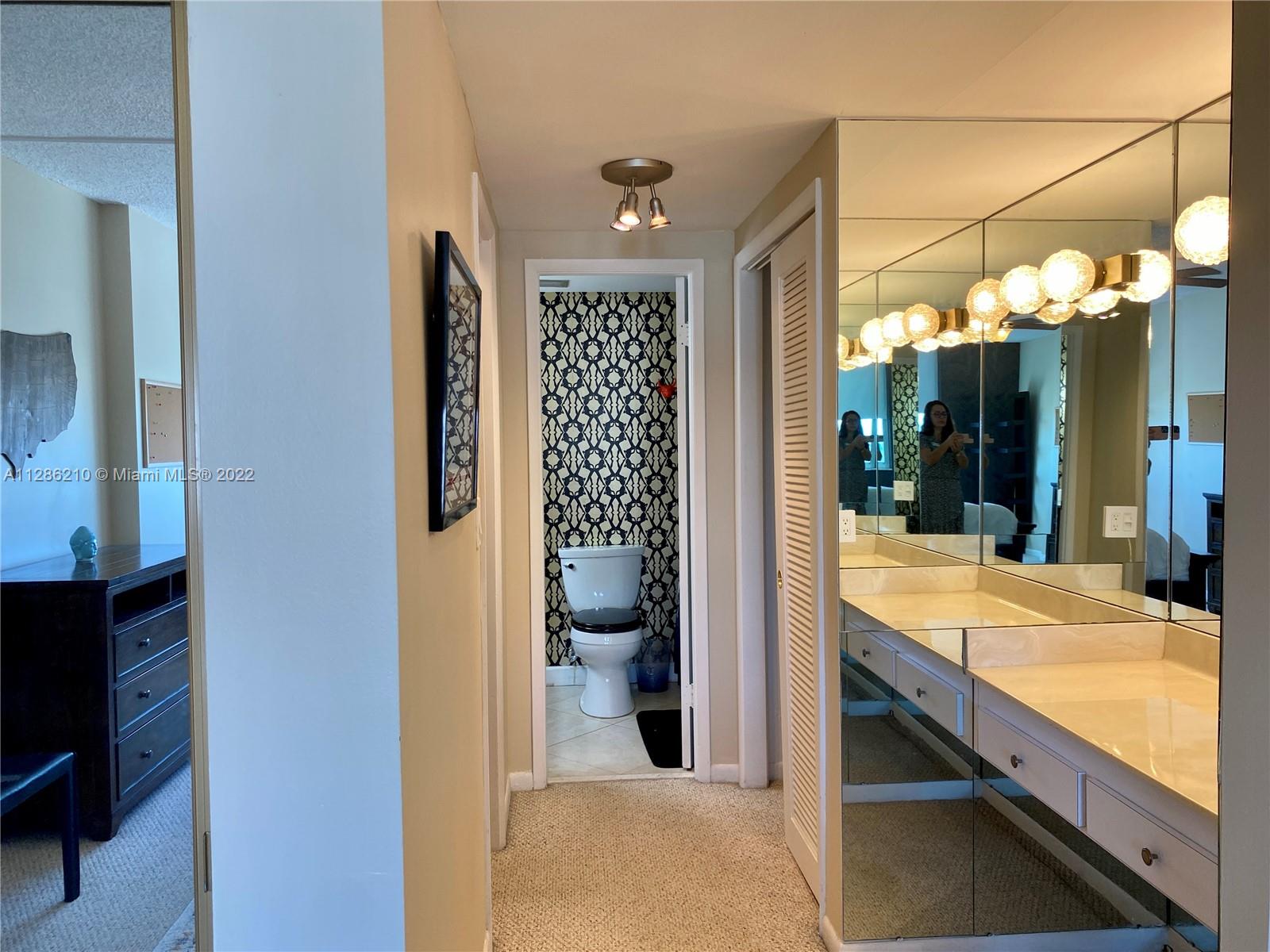4200 Hillcrest Dr Unit: 914