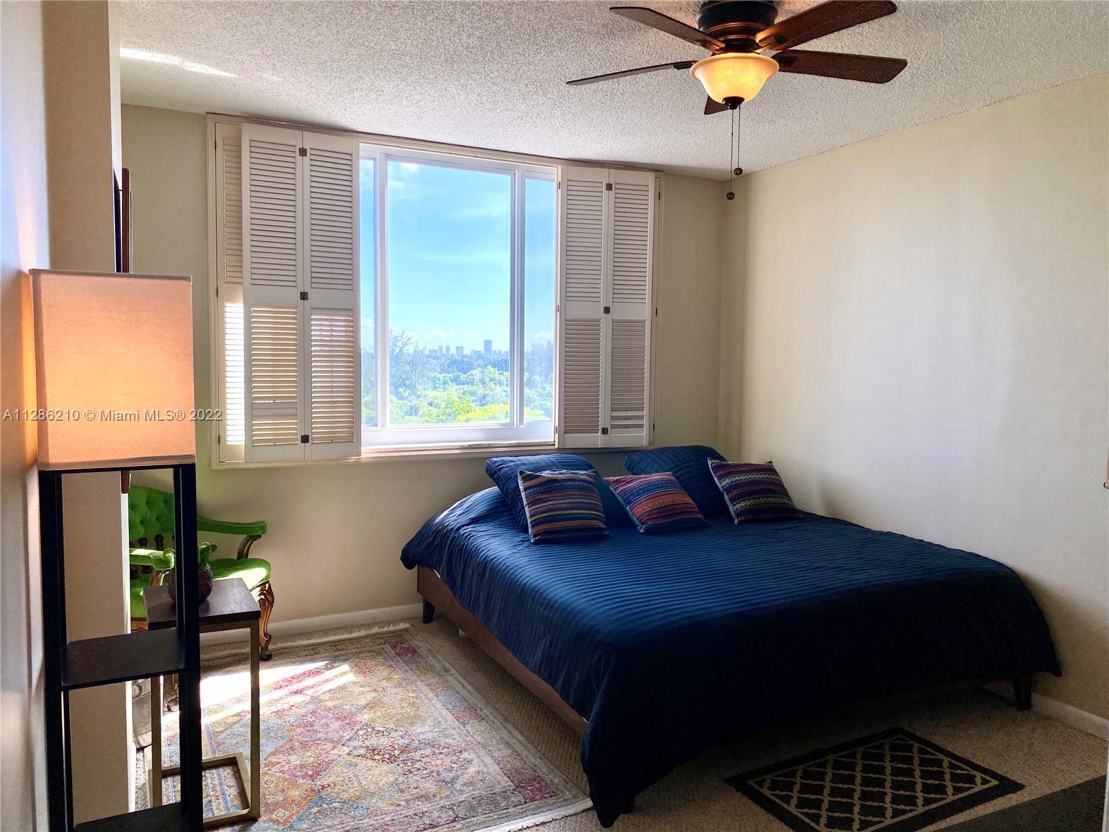 4200 Hillcrest Dr Unit: 914