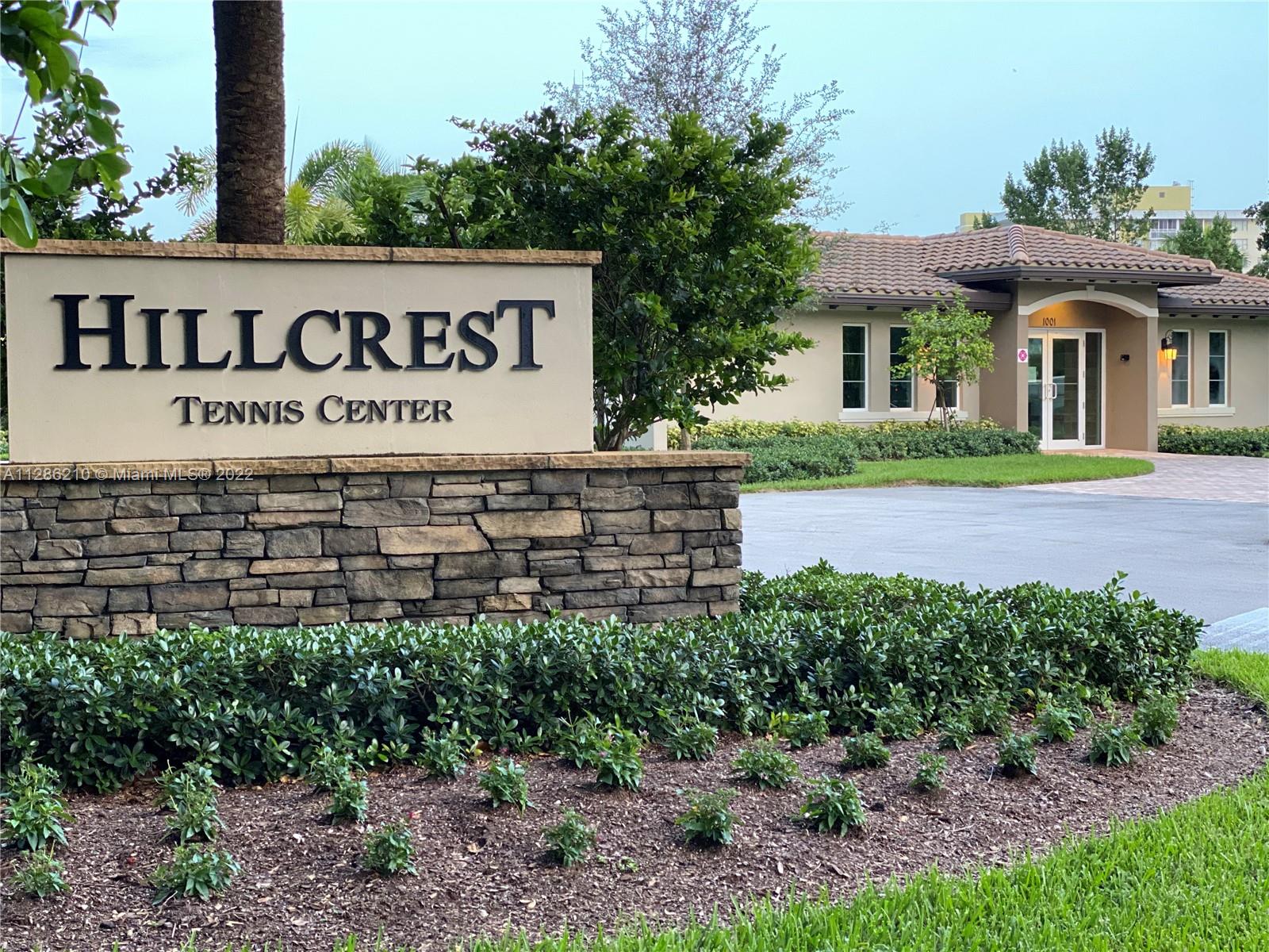 4200 Hillcrest Dr Unit: 914