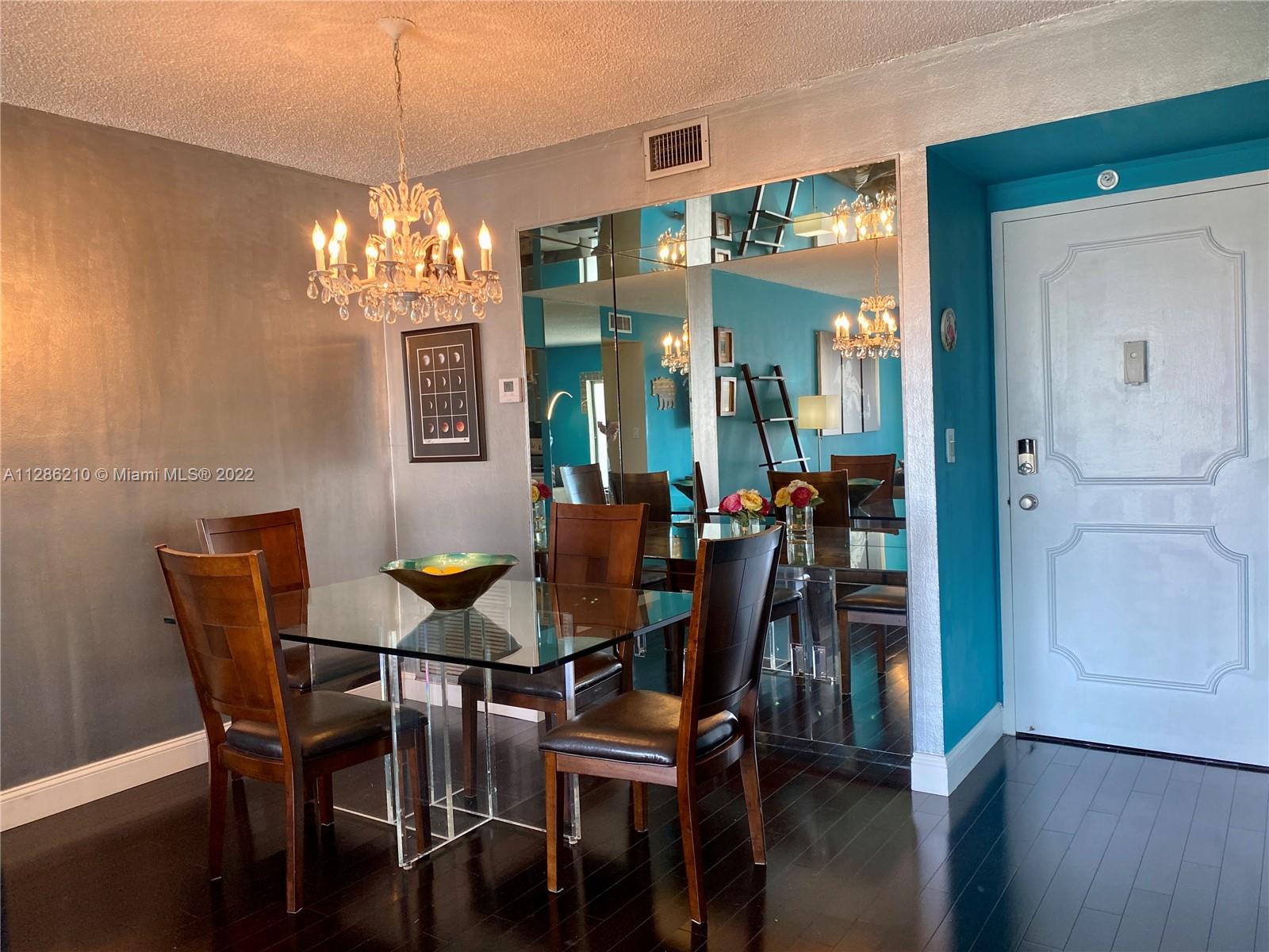 4200 Hillcrest Dr Unit: 914