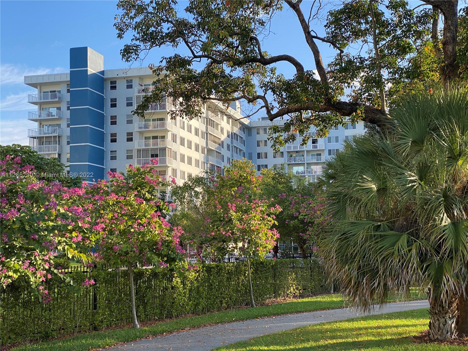 4200 Hillcrest Dr Unit: 914