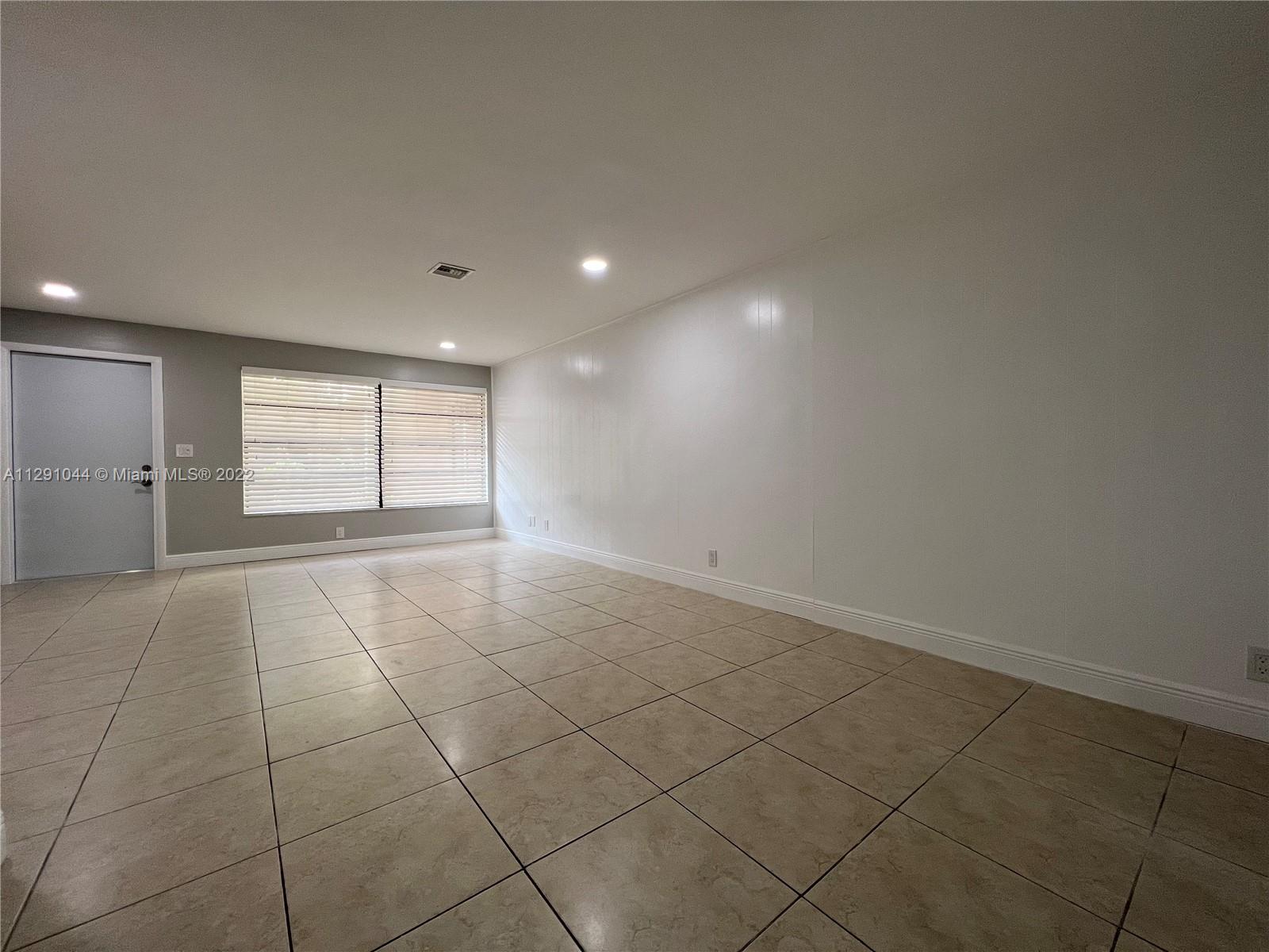 2530 Coral Springs Dr Unit: 2530