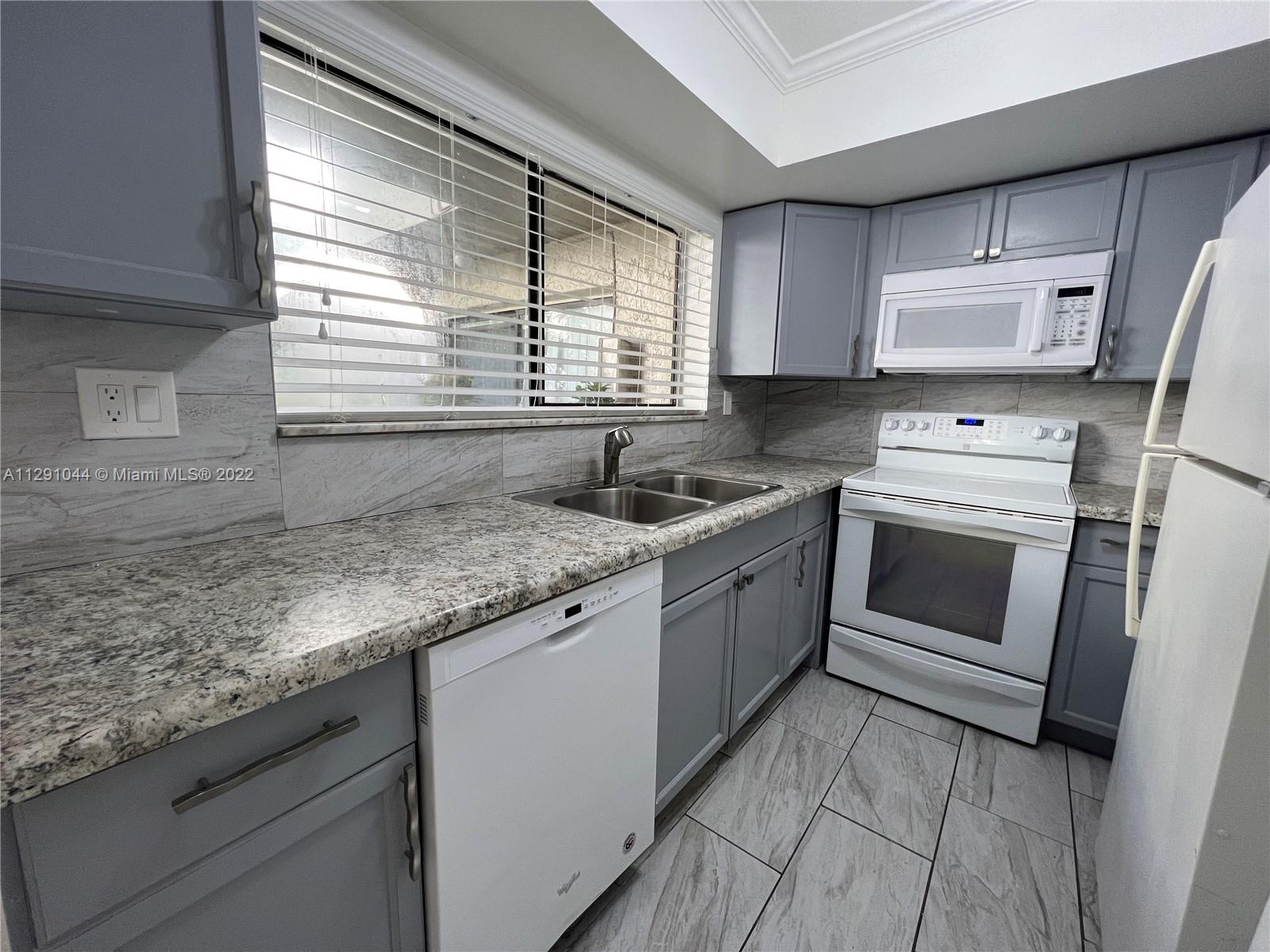 2530 Coral Springs Dr Unit: 2530
