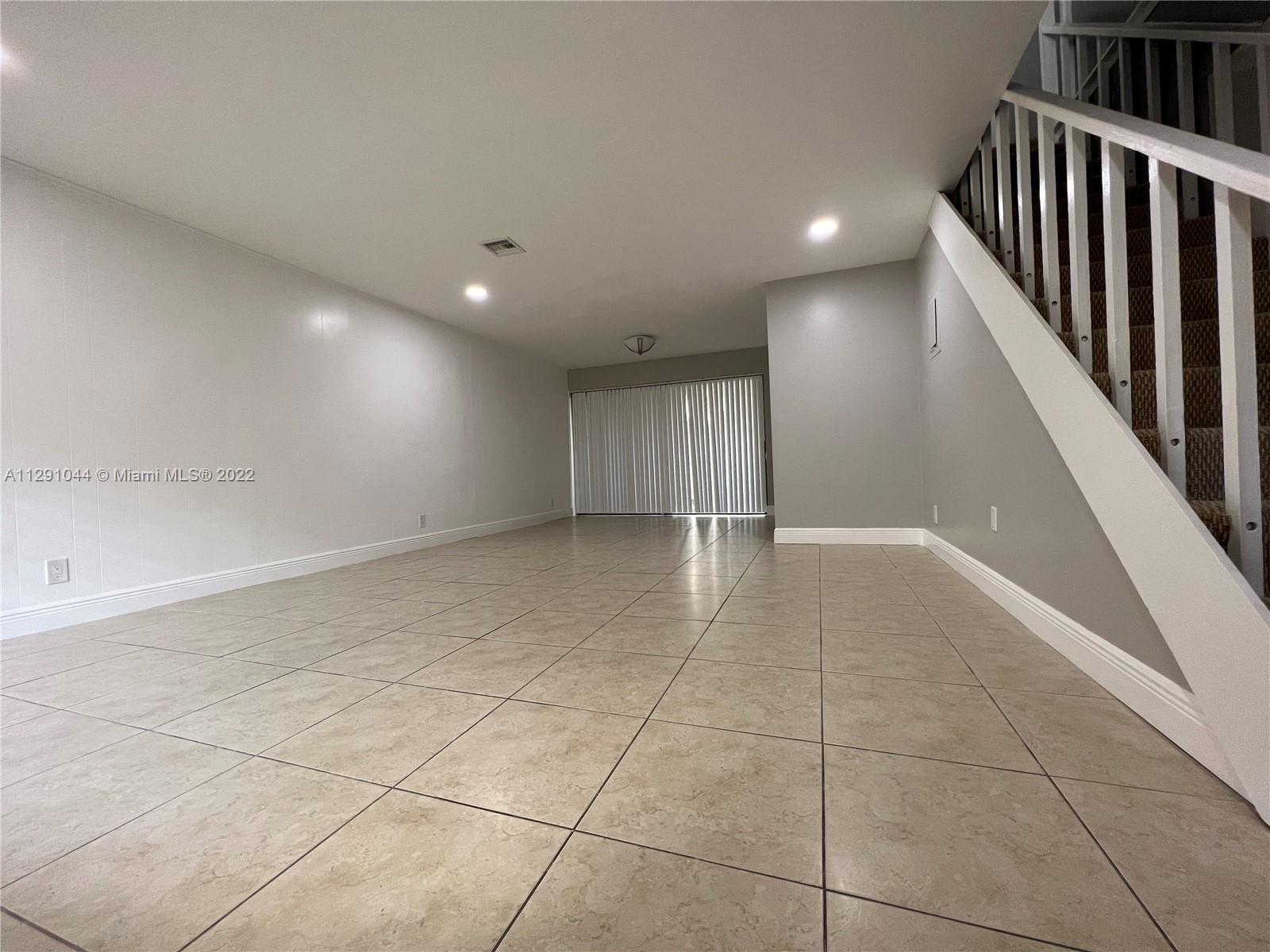 2530 Coral Springs Dr Unit: 2530