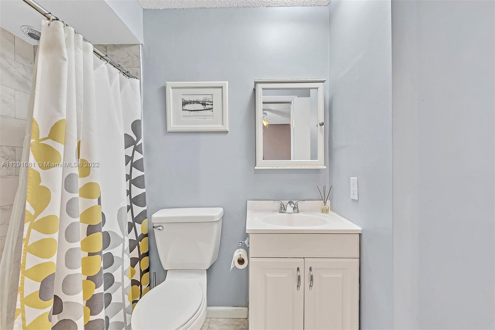 1572 Springside Dr Unit: 1572