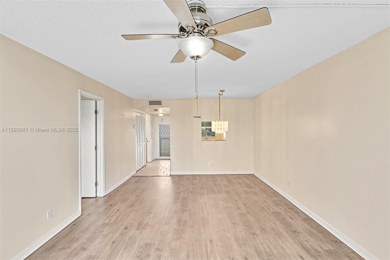 2751 N Pine Island Rd Unit: 206