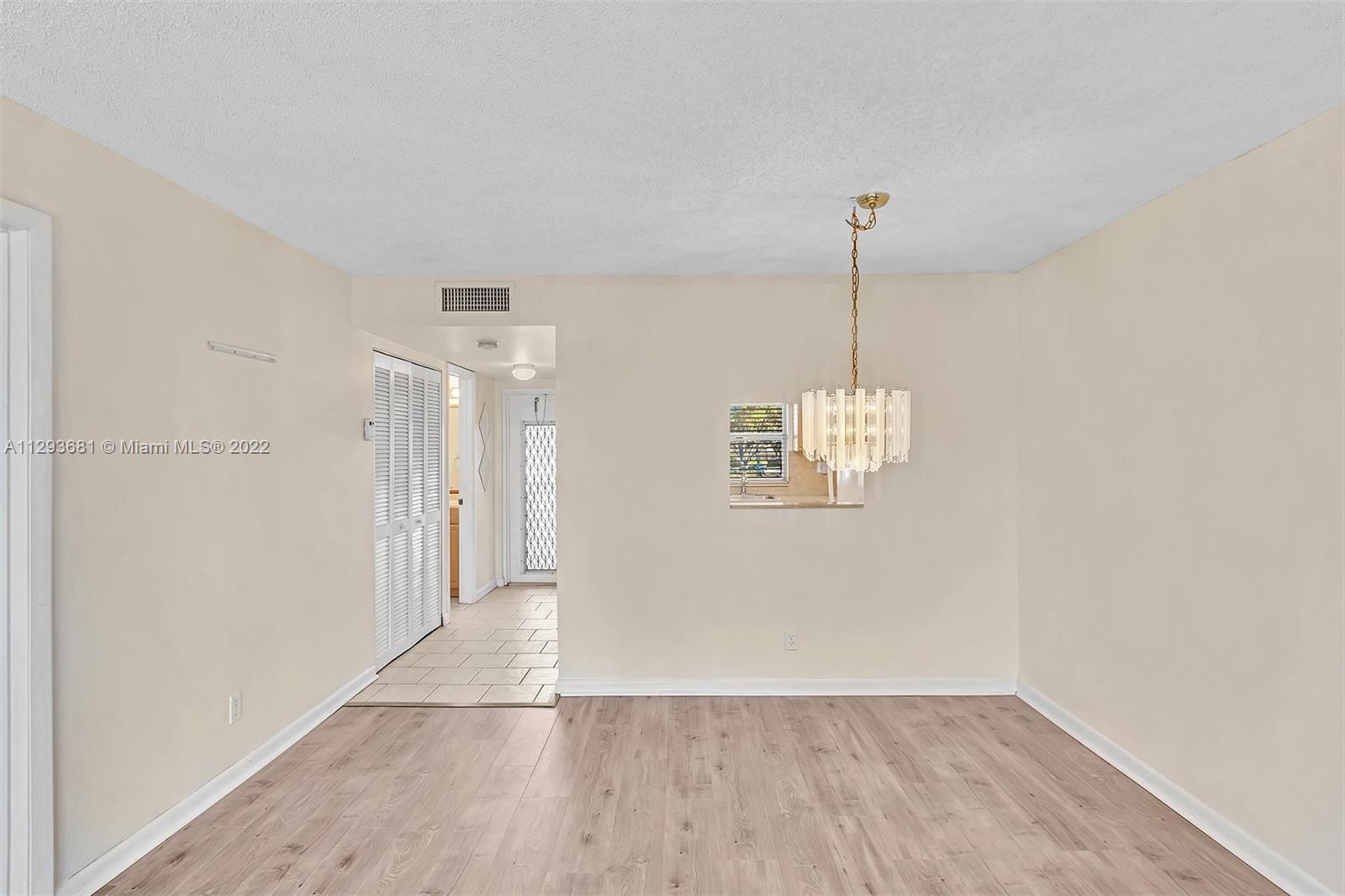 2751 N Pine Island Rd Unit: 206