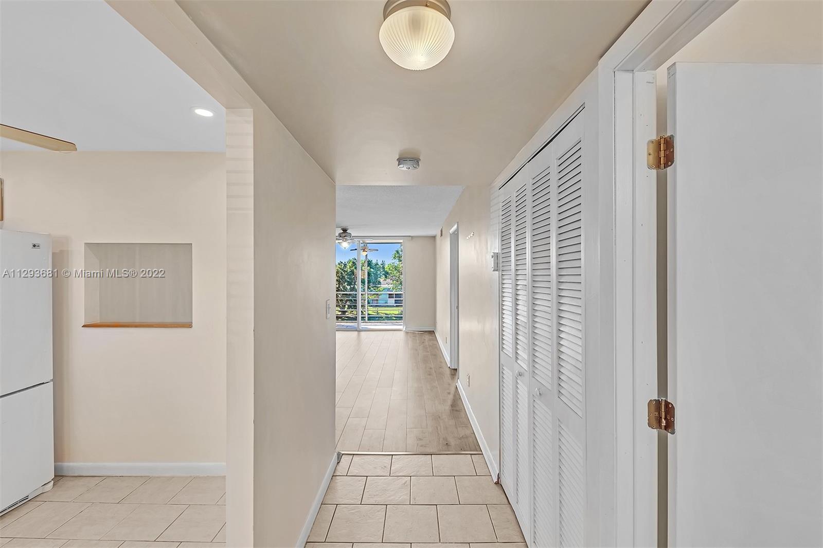 2751 N Pine Island Rd Unit: 206