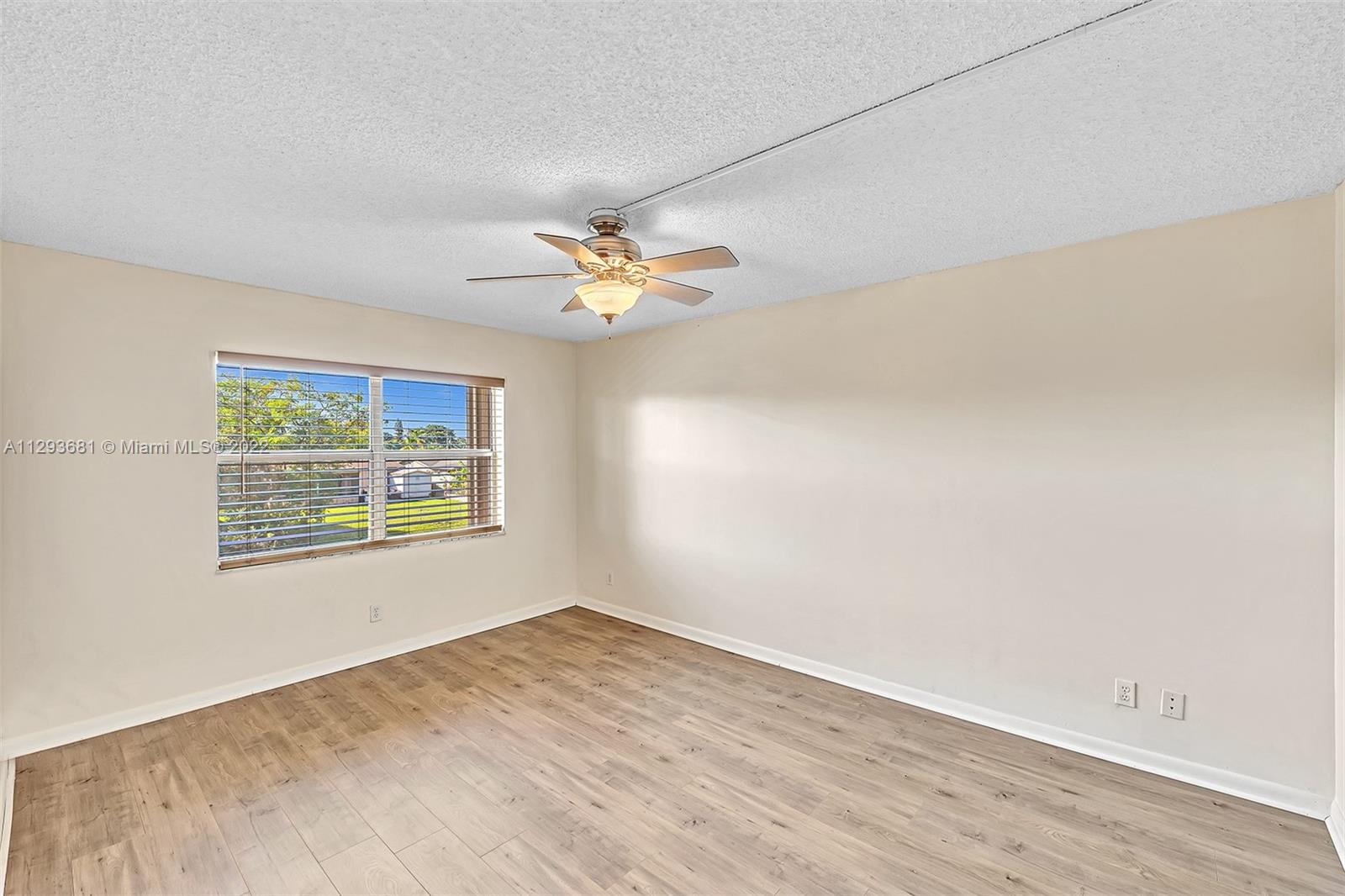 2751 N Pine Island Rd Unit: 206