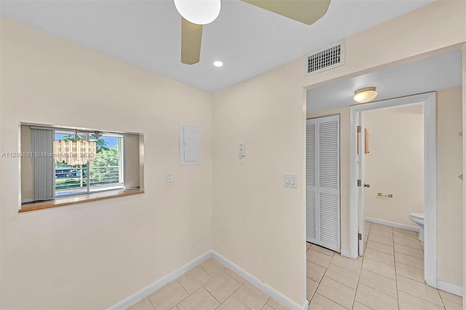 2751 N Pine Island Rd Unit: 206