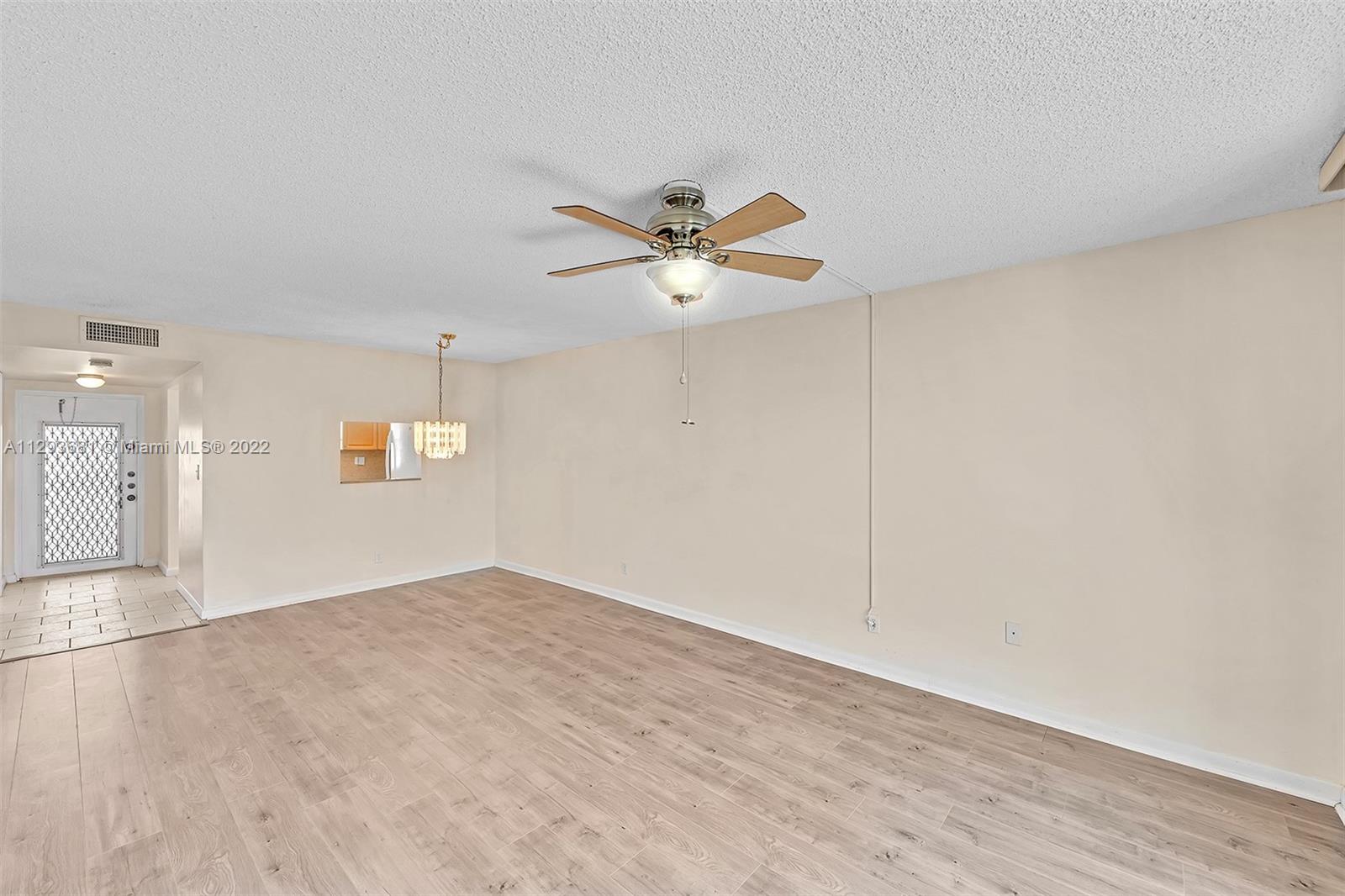 2751 N Pine Island Rd Unit: 206